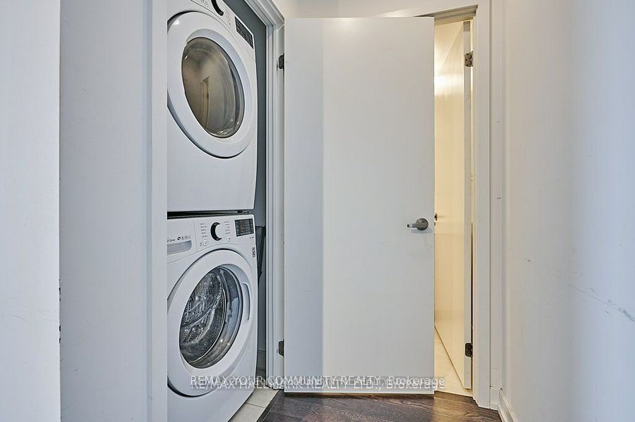 Unit 2512 - 20 Tubman Avenue, Toronto 5