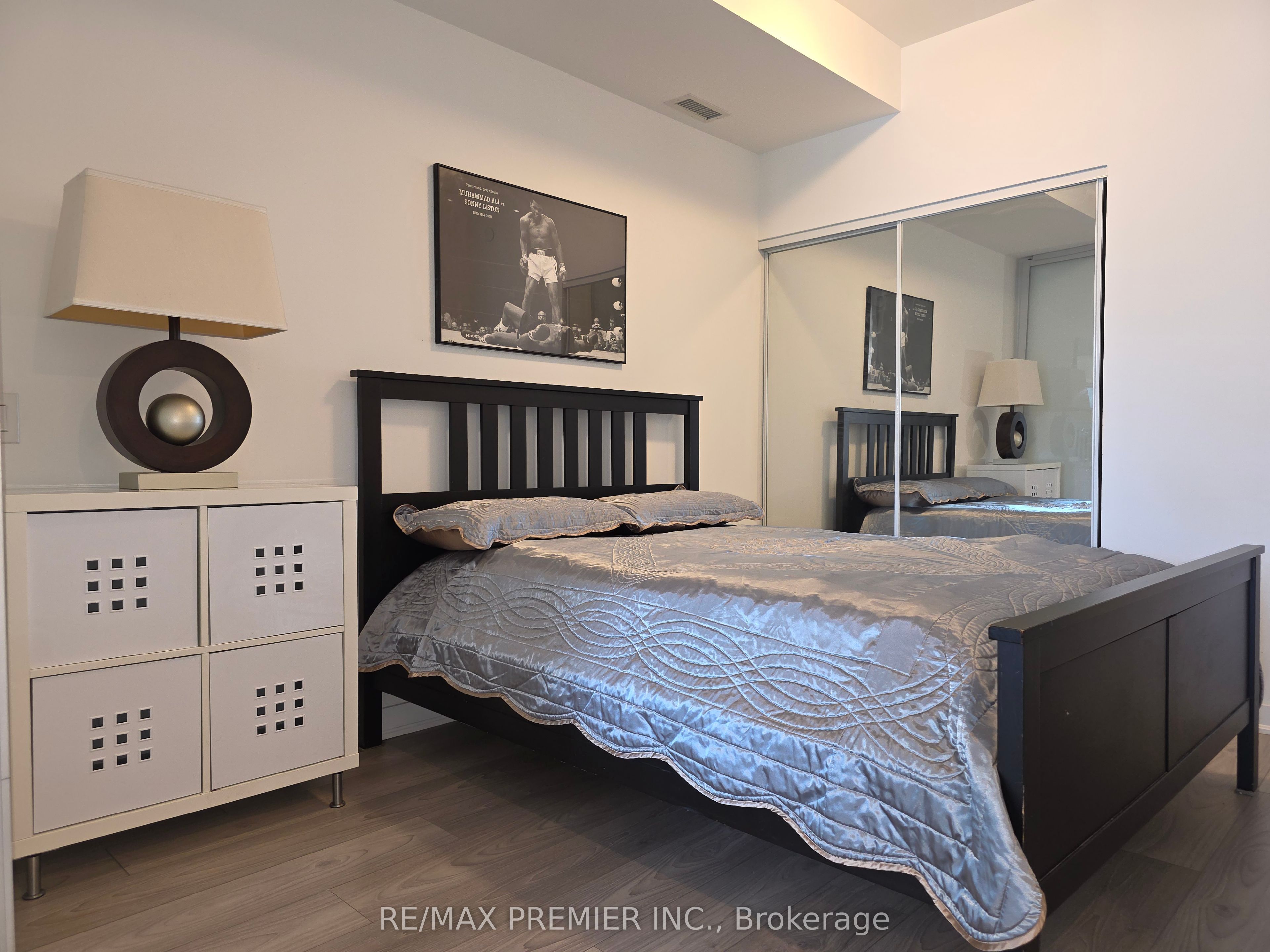 Unit 1613 - 120 Parliament Street, Toronto 5