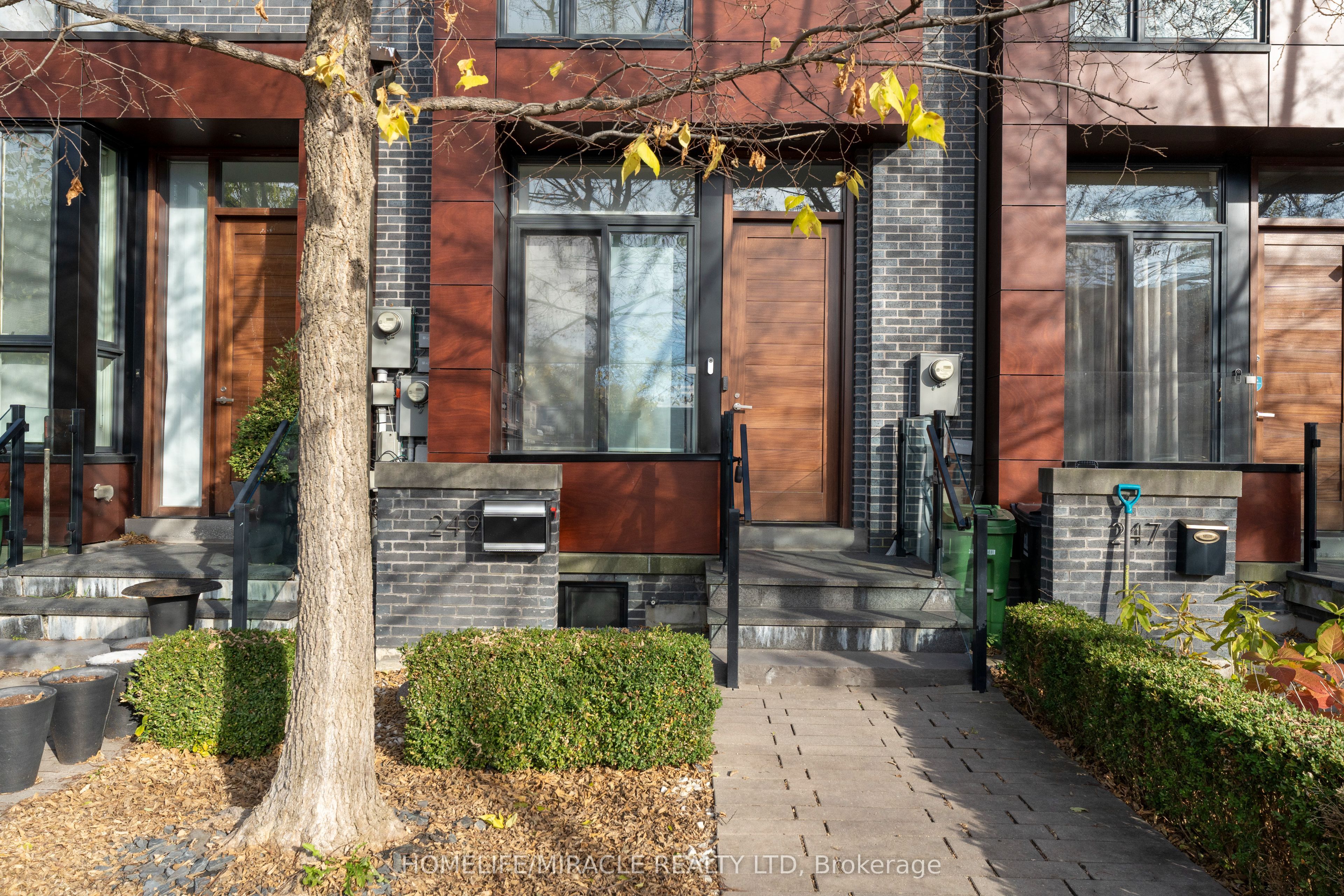 249 Claremont Street, Toronto 3