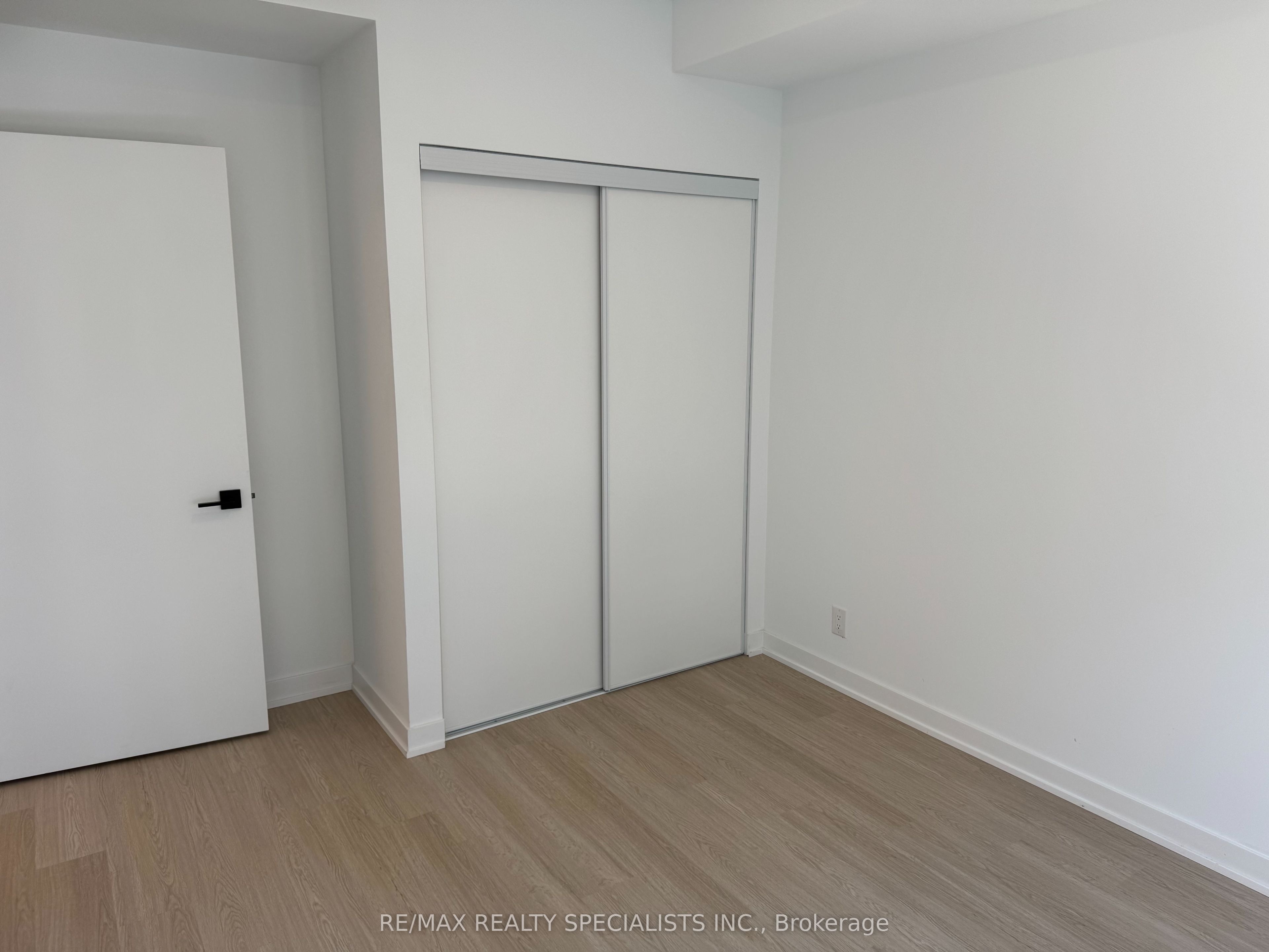 Unit 311 - 699 SHEPPARD Avenue E, North York 5
