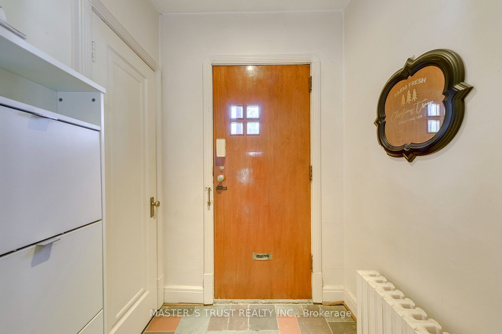 389 Lawrence Avenue W, Toronto 5