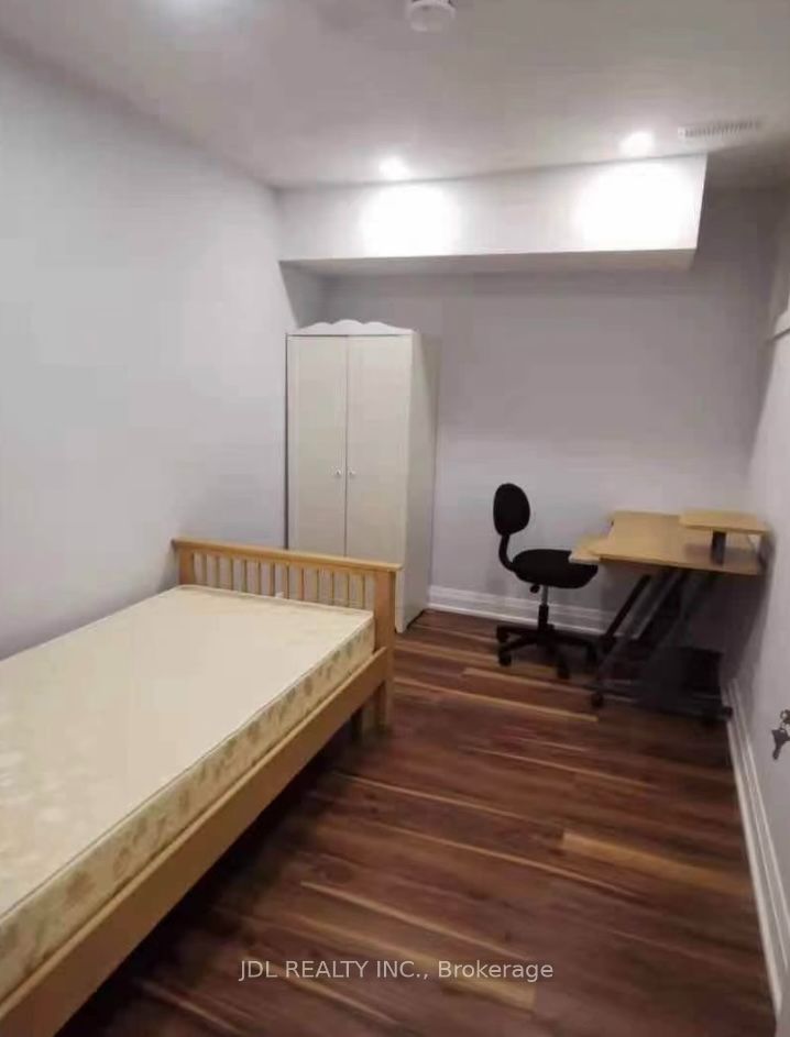 Unit Bedroom A bsmt - 16 Ross Street, Toronto 4