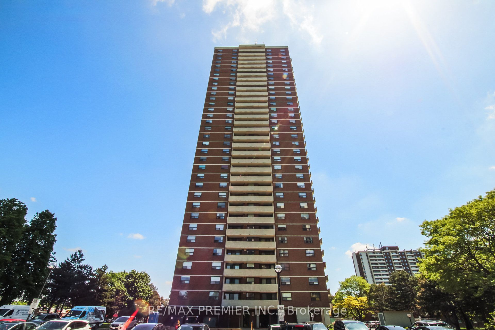 10 tan green crt north york