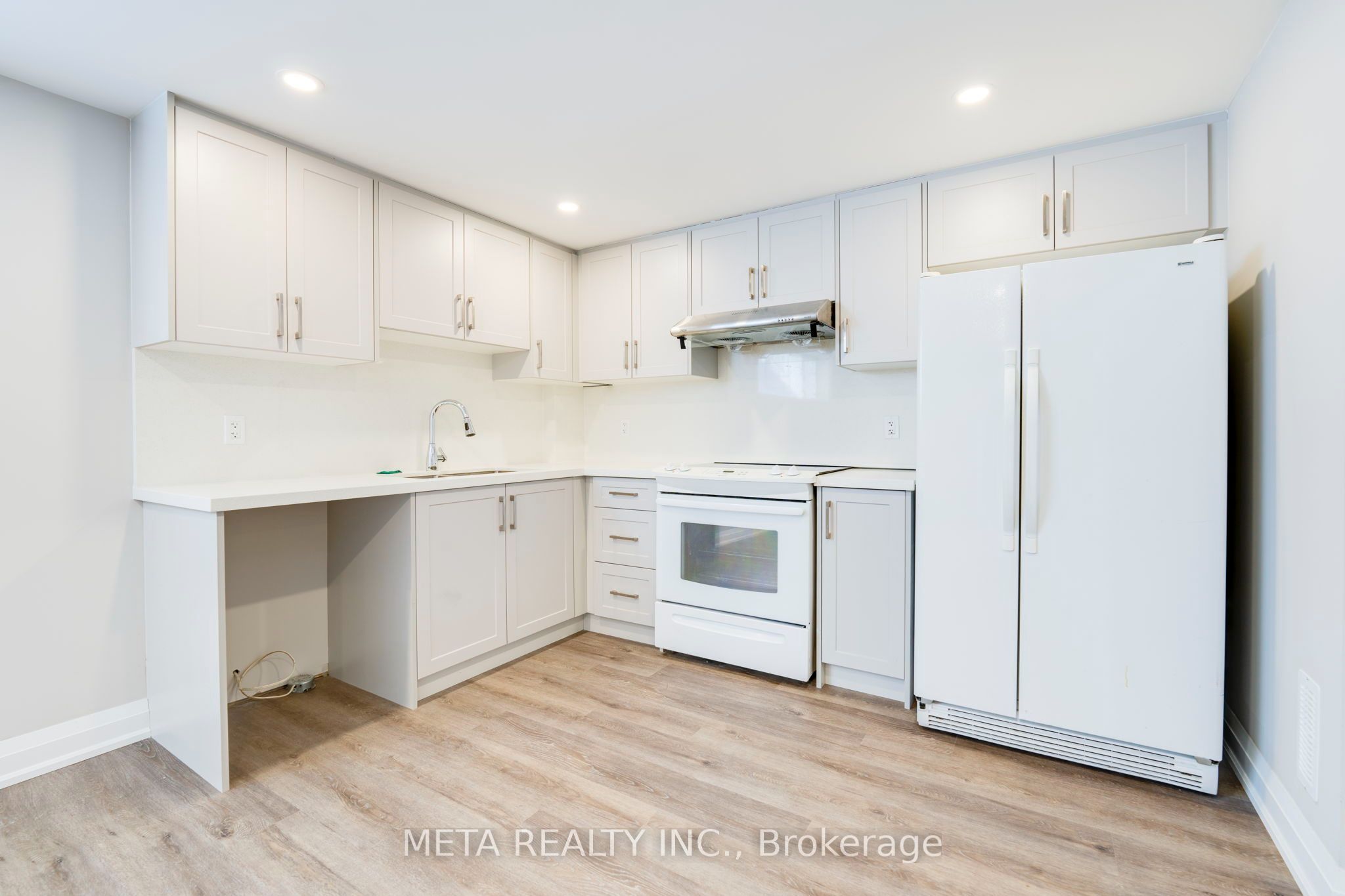Unit Bsmnt - 6 Fintona Avenue, Scarborough 3