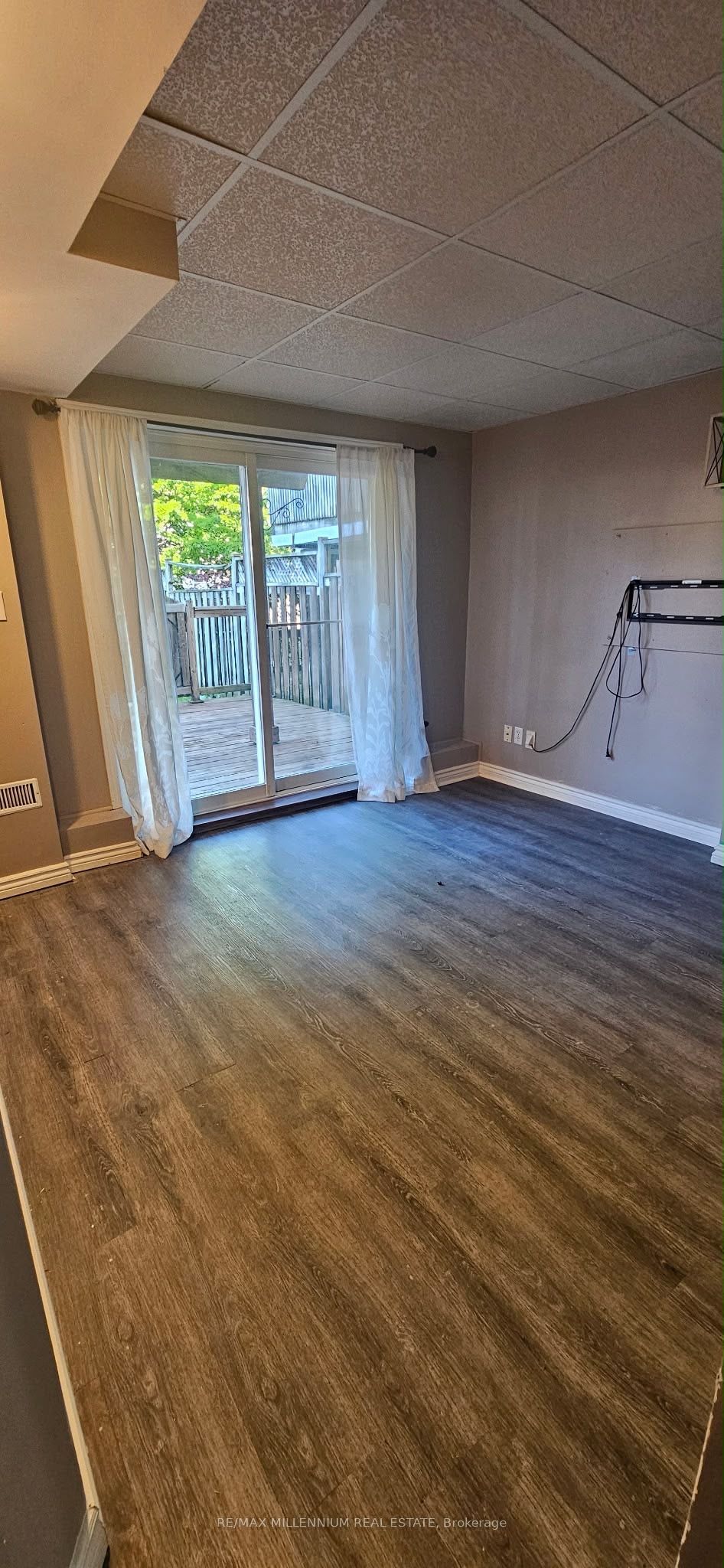(Address not available), Oshawa 3