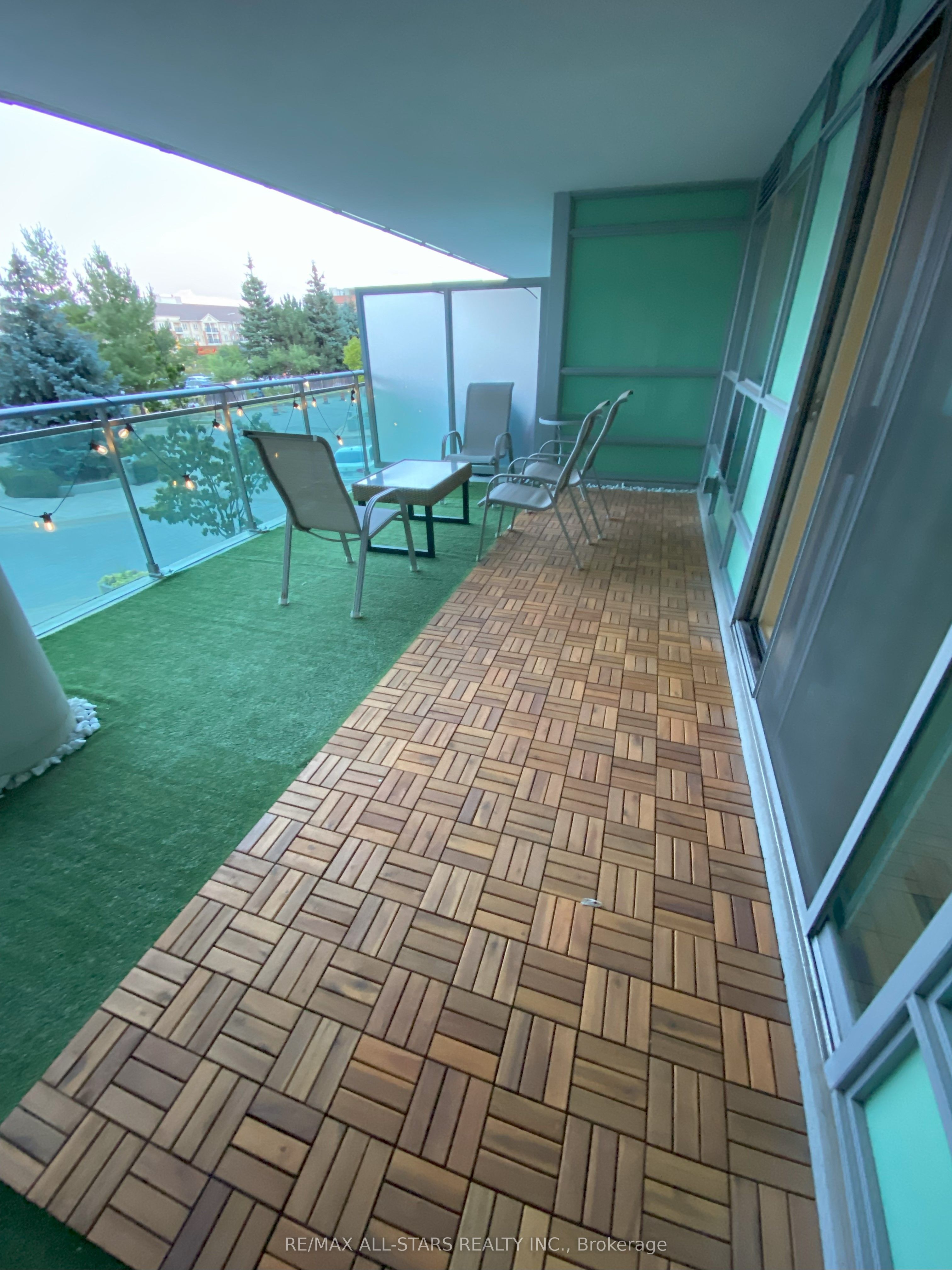 Unit 201 - 60 Fairfax Crescent, Scarborough 3