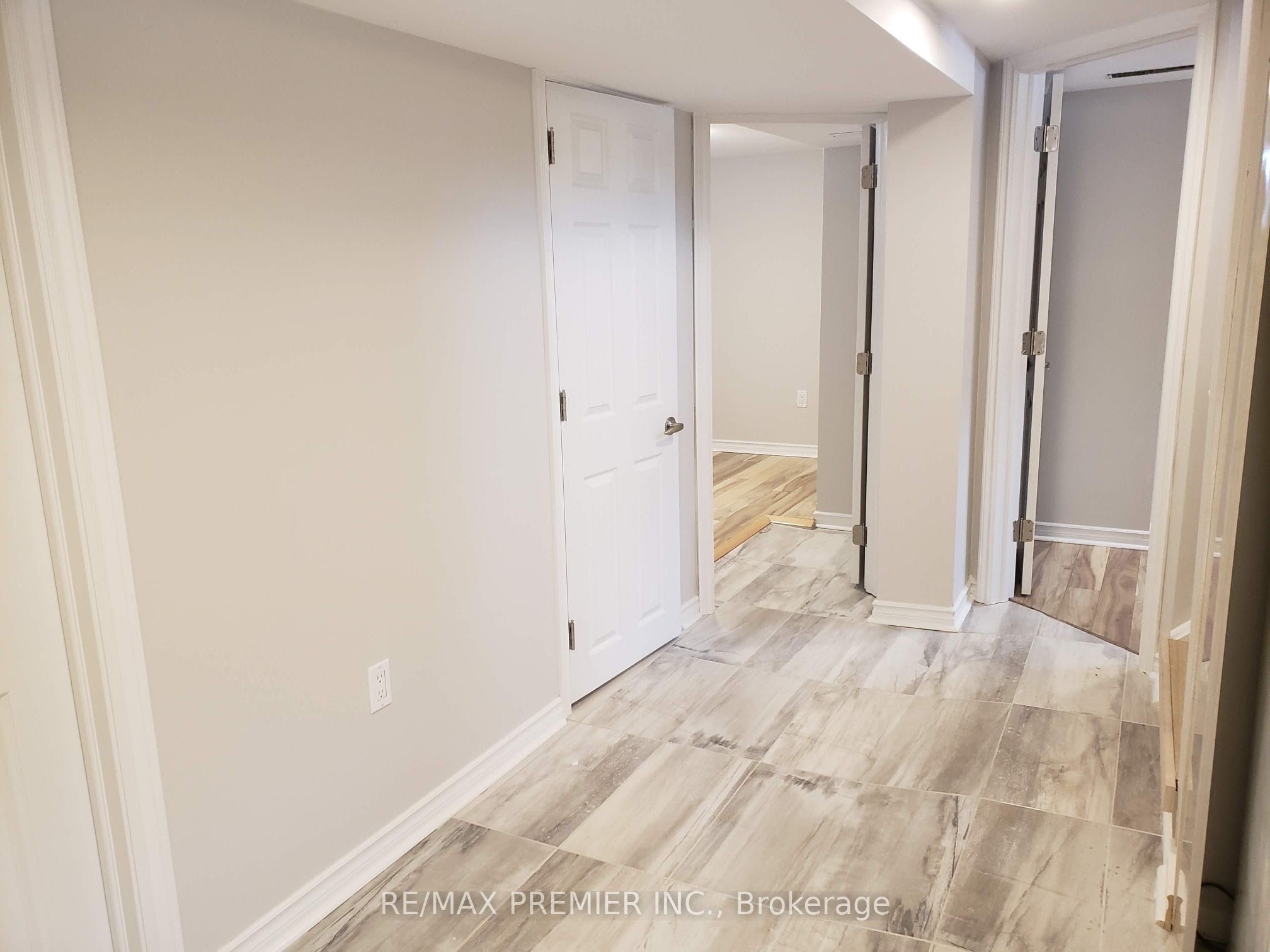 Unit Lower - 40 Byng Avenue, Oshawa 3