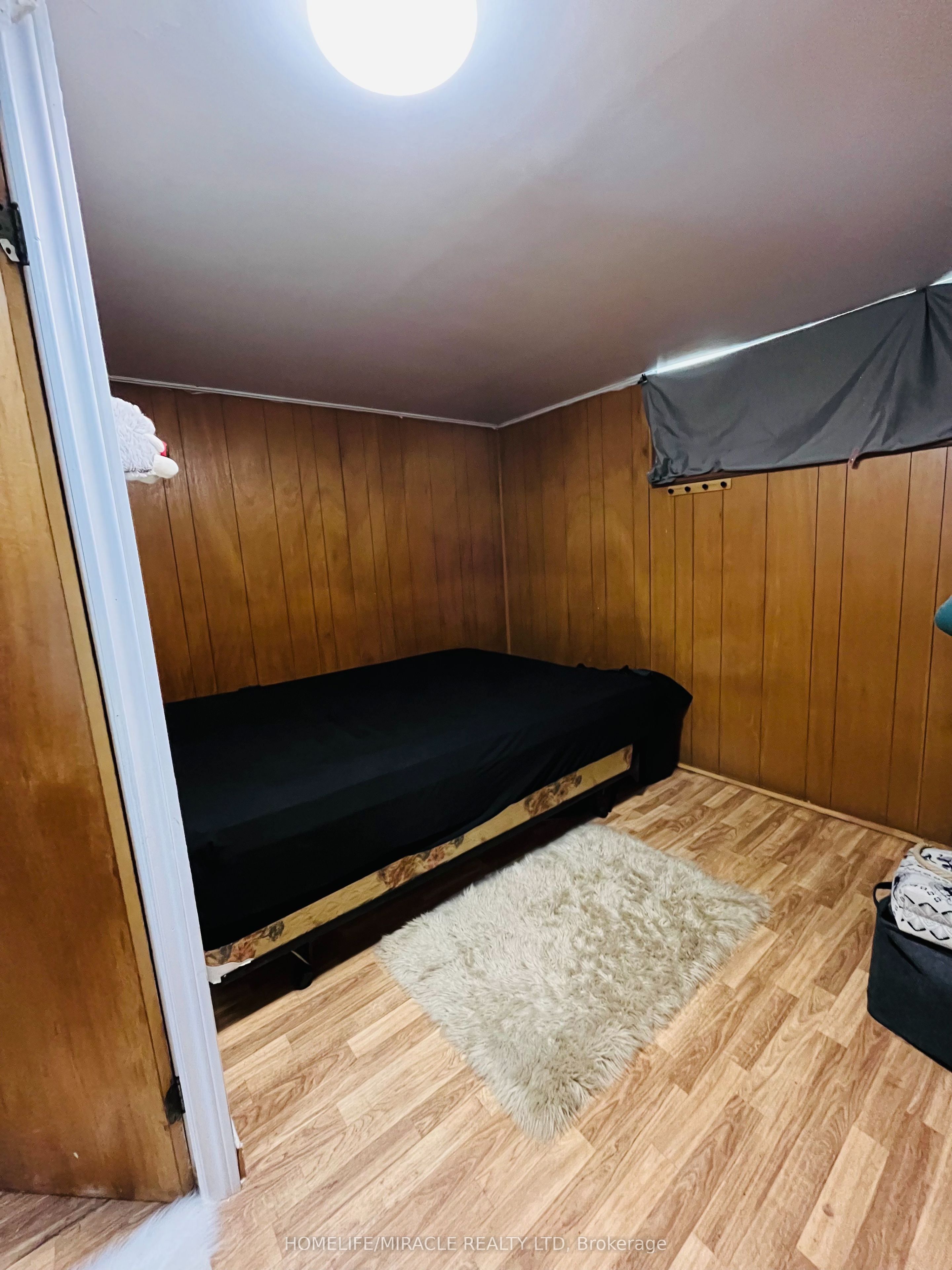 Unit basement - 80 Janray Drive, Scarborough 5