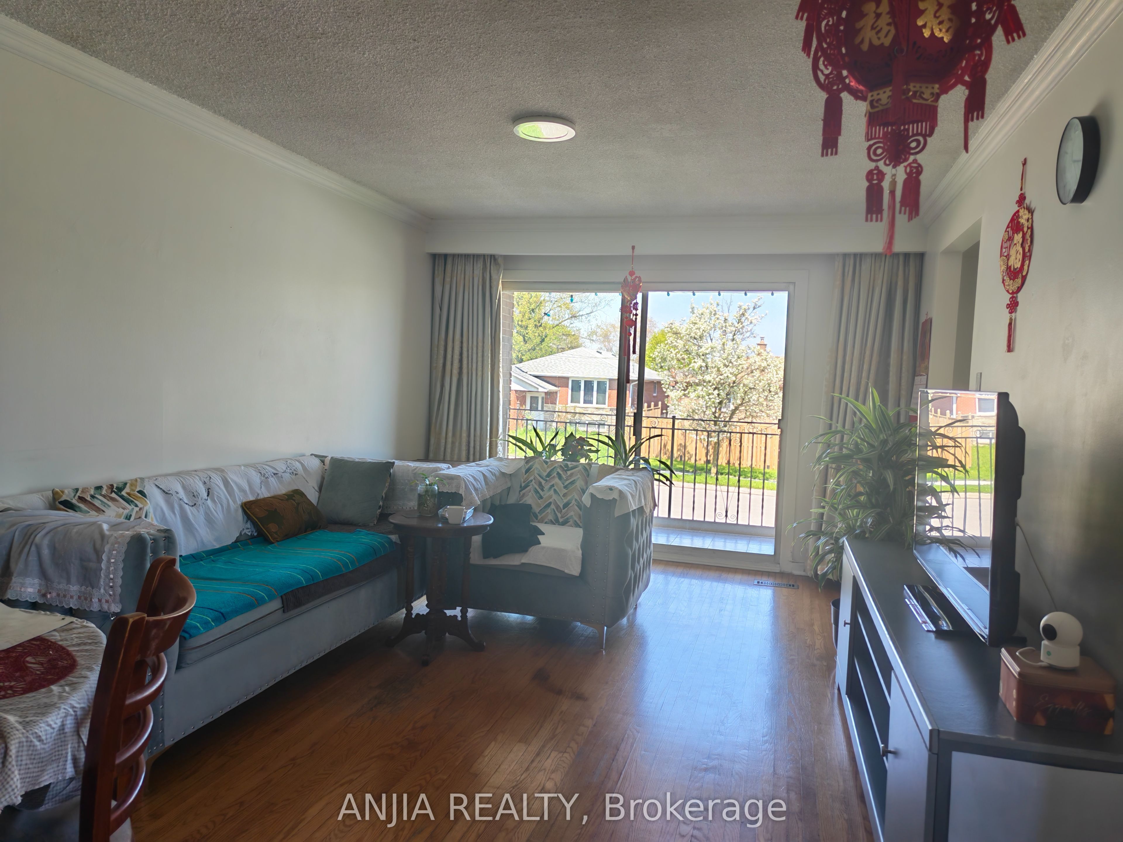 Unit Main - 58 Kitchener Road, Scarborough 4