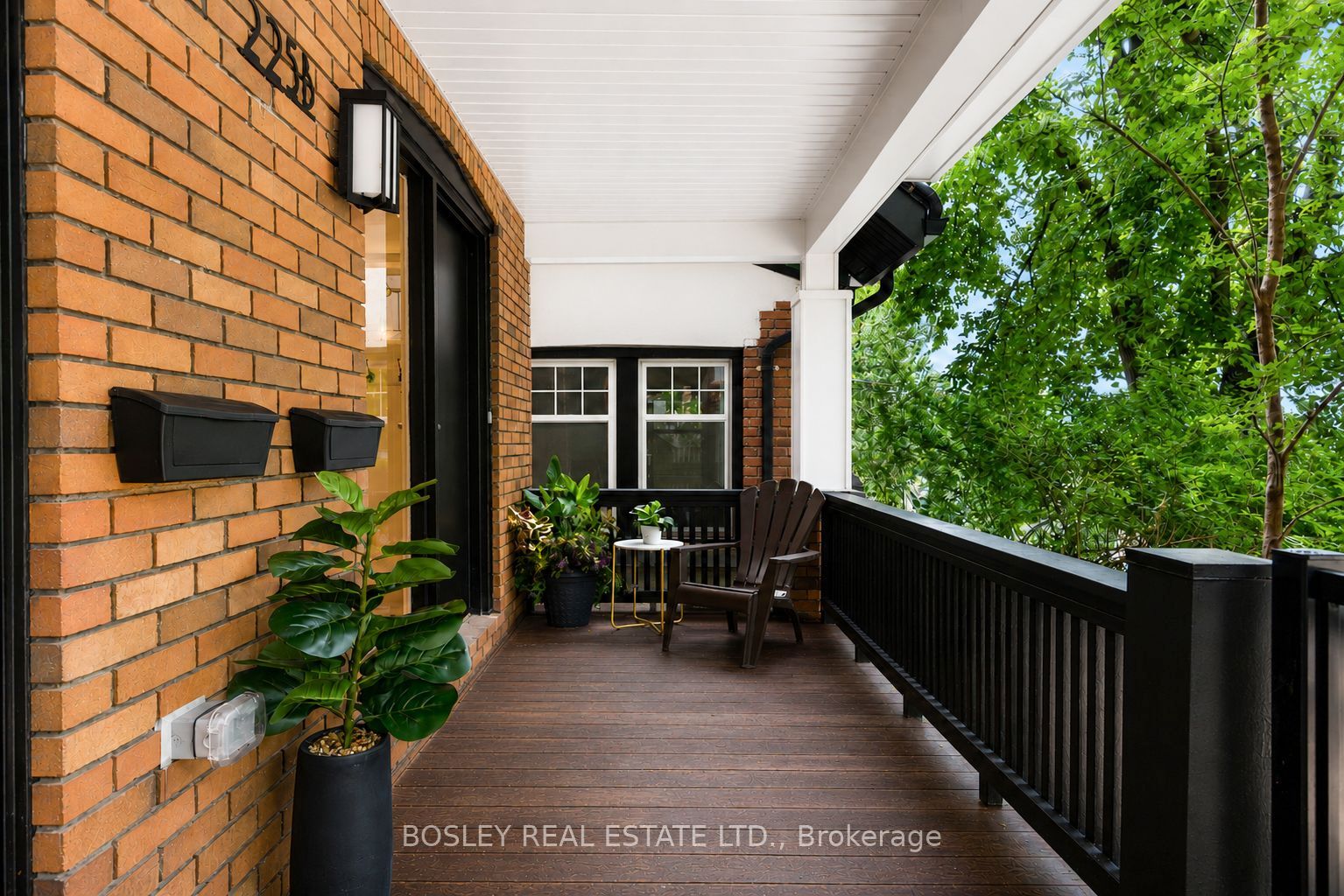 Unit B - 225 Gainsborough Road, Toronto 2
