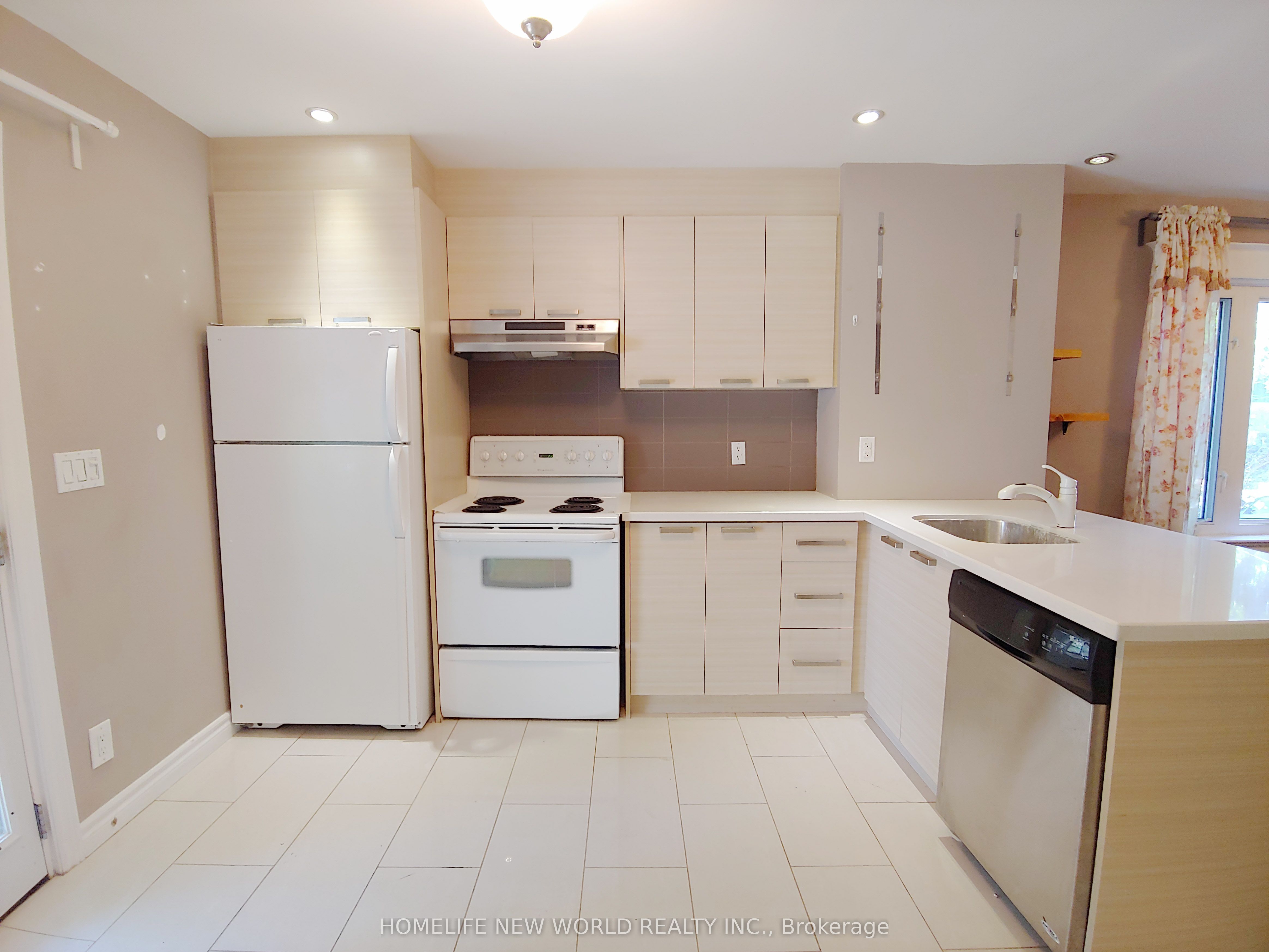 Unit Main - 35 East Lynn Avenue, Toronto 2