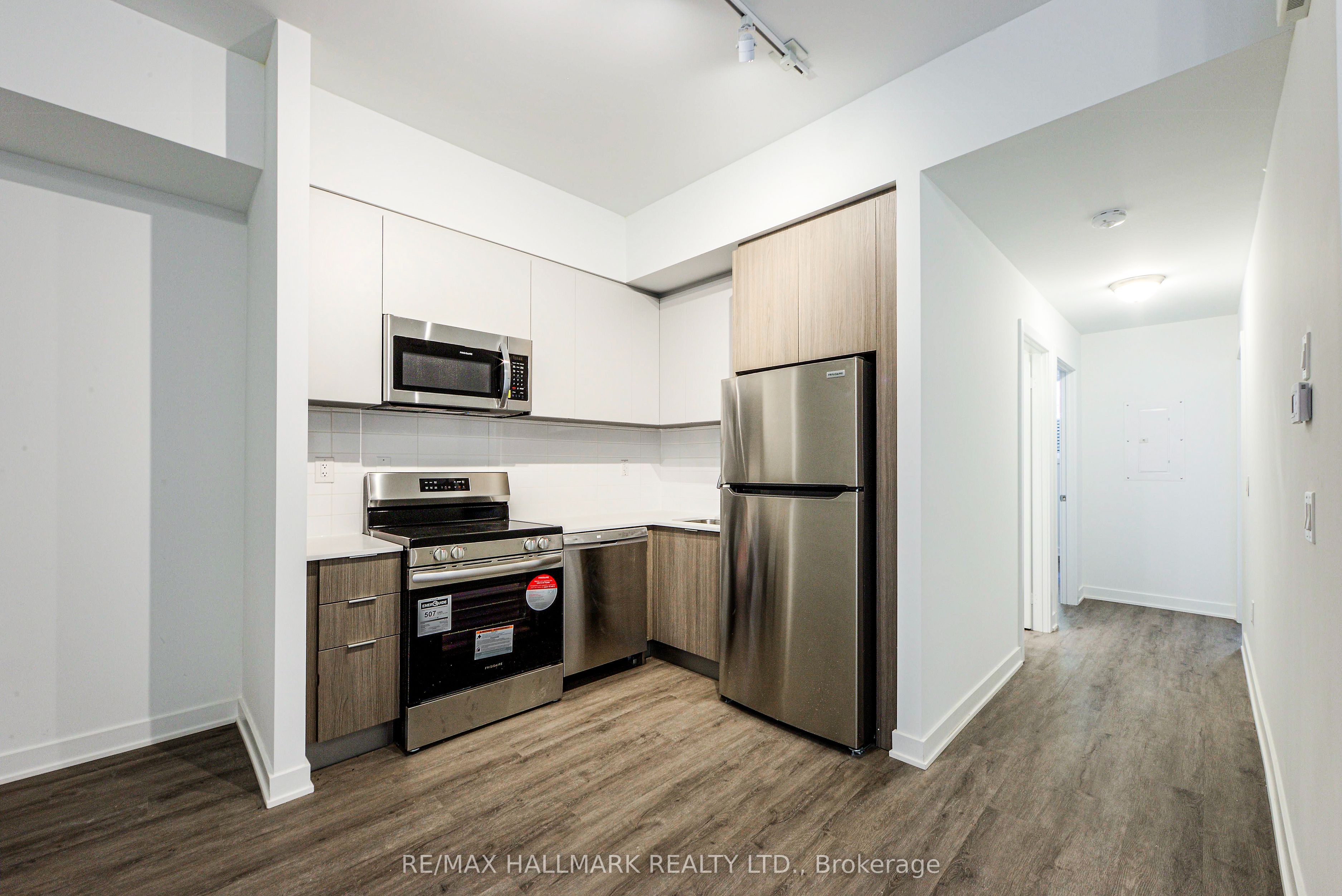 Unit 103 - 35 Danforth Road, Scarborough 2