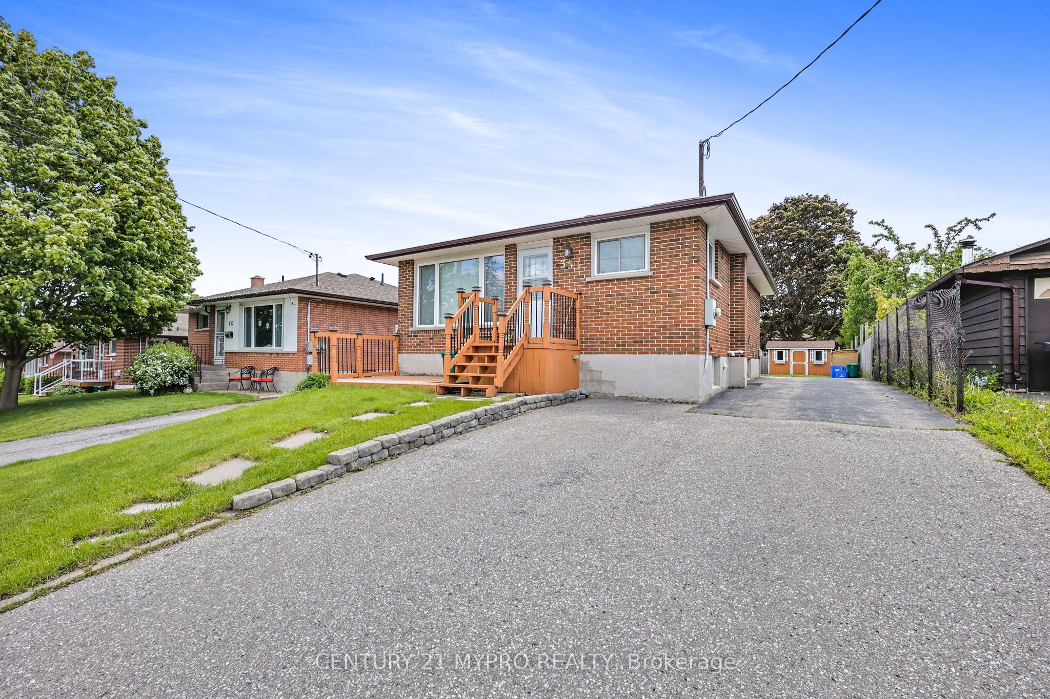 BSMT 351 Conant Street, Oshawa 1
