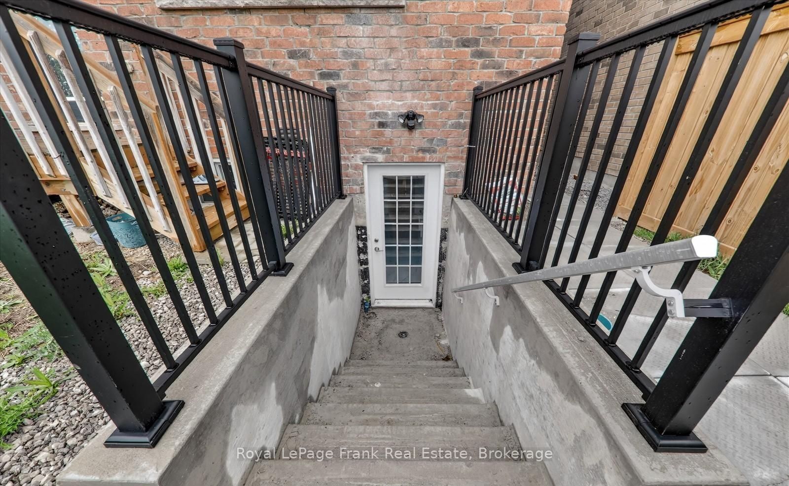 1159 Dragonfly Ave Avenue, Pickering 2