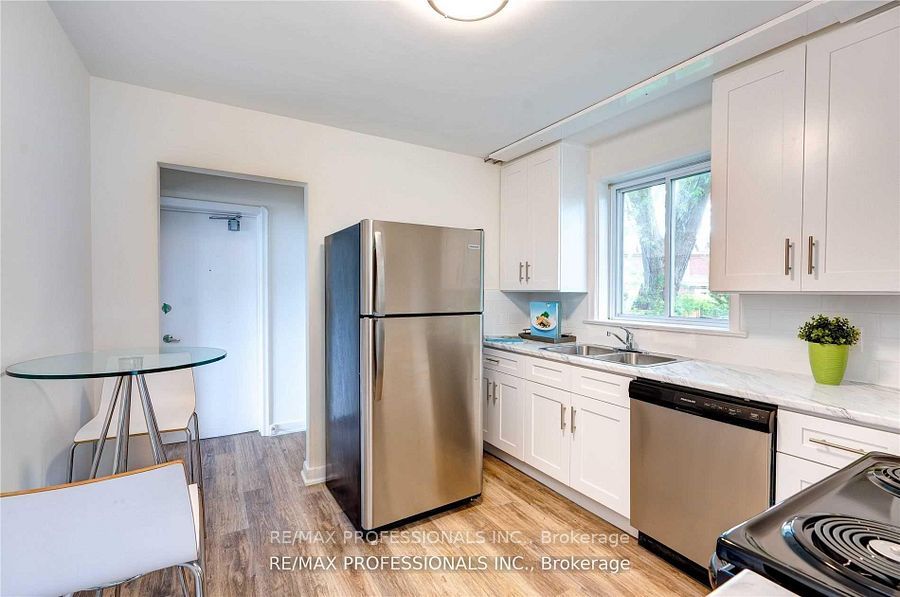 Unit 2 - 284 Gledhill Avenue W, Toronto 3