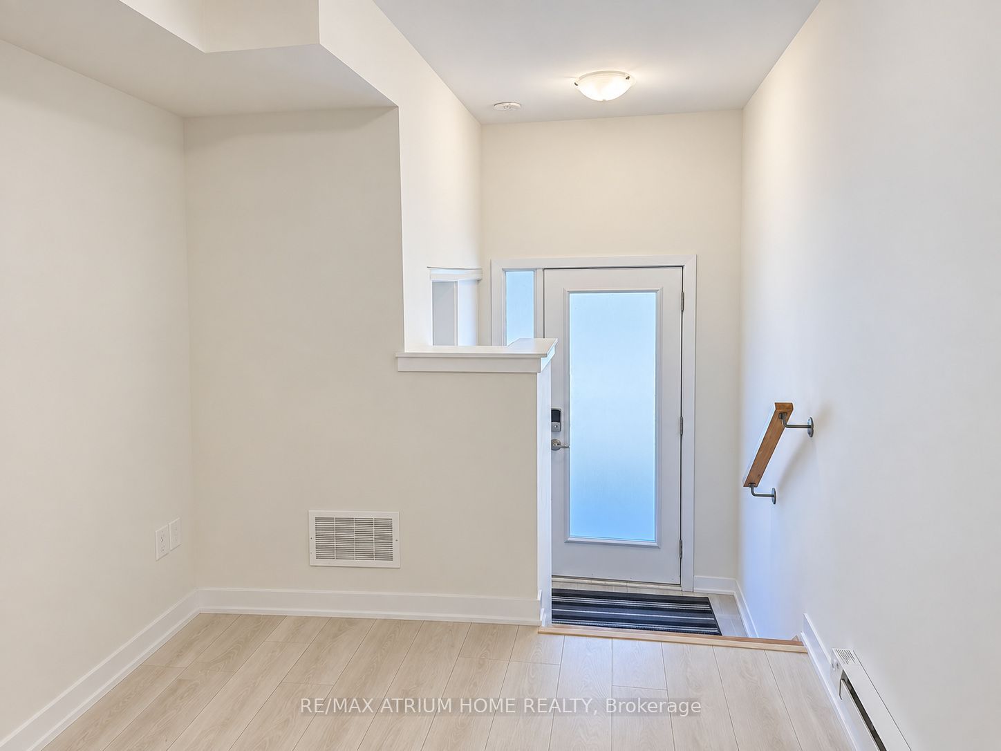 Unit 507 - 1865 Pickering Parkway, Pickering 3