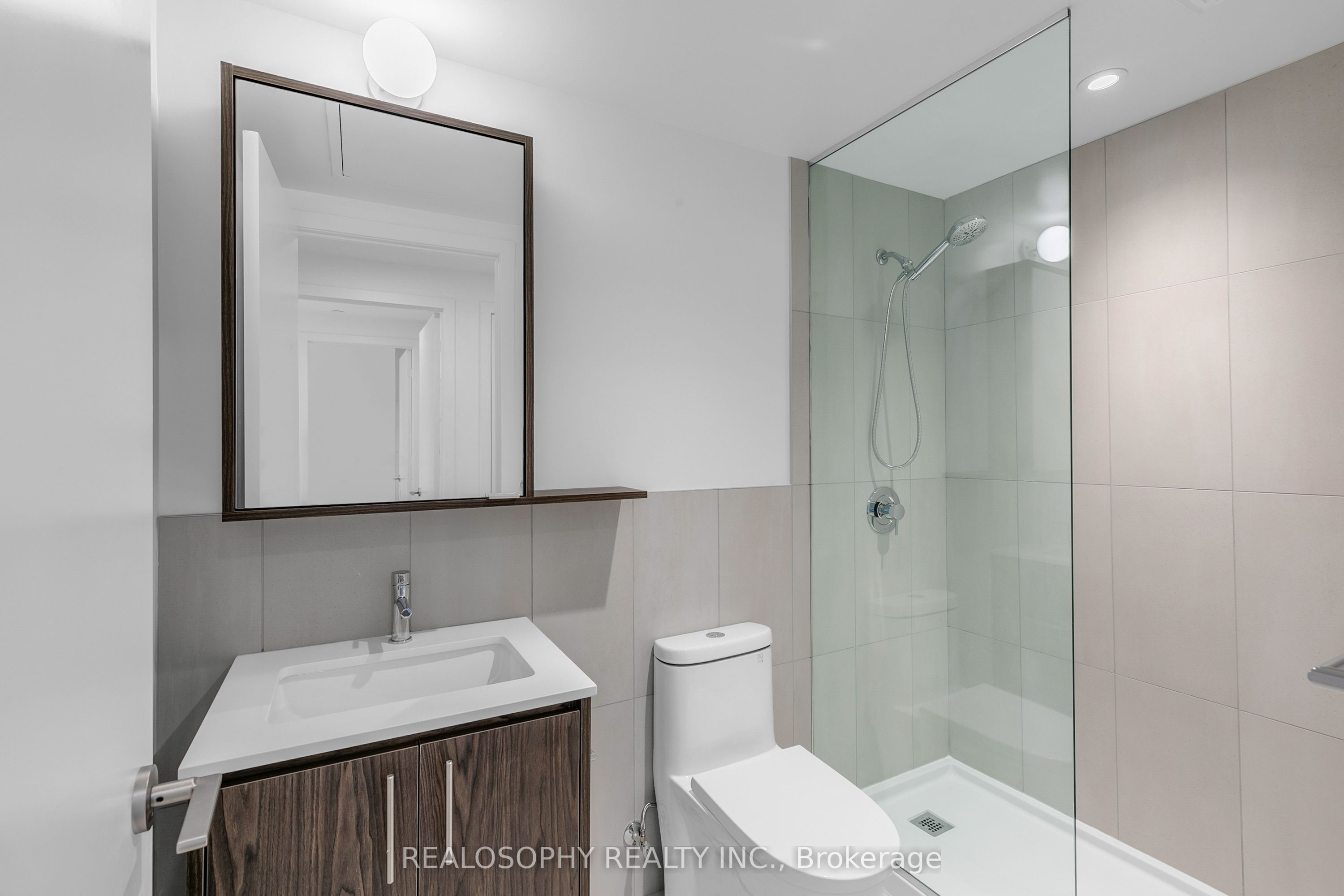 Unit 403 - 115 Larchmount Avenue, Toronto 5