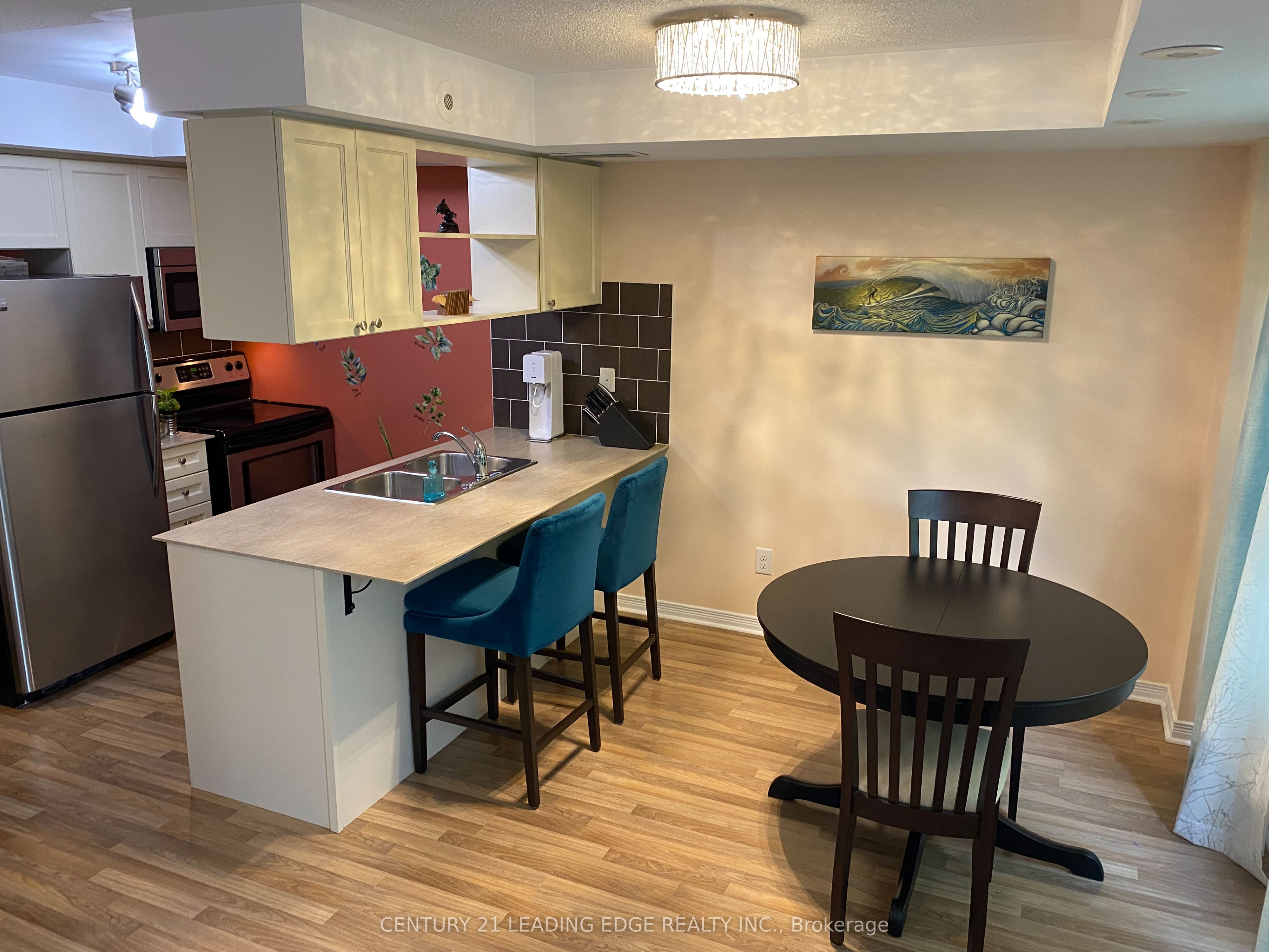 Unit 5 - 76 Munro Street, Toronto 3