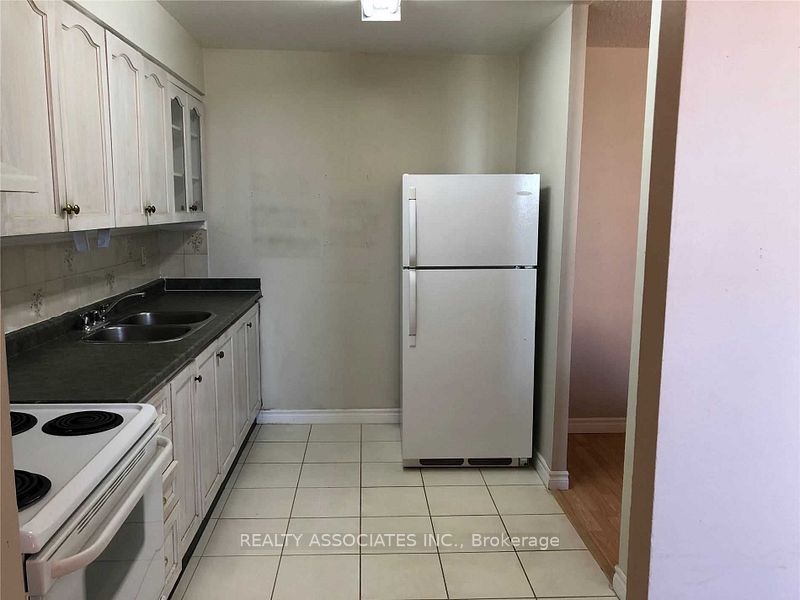 Unit 915 - 100 Dundalk Drive, Scarborough 2