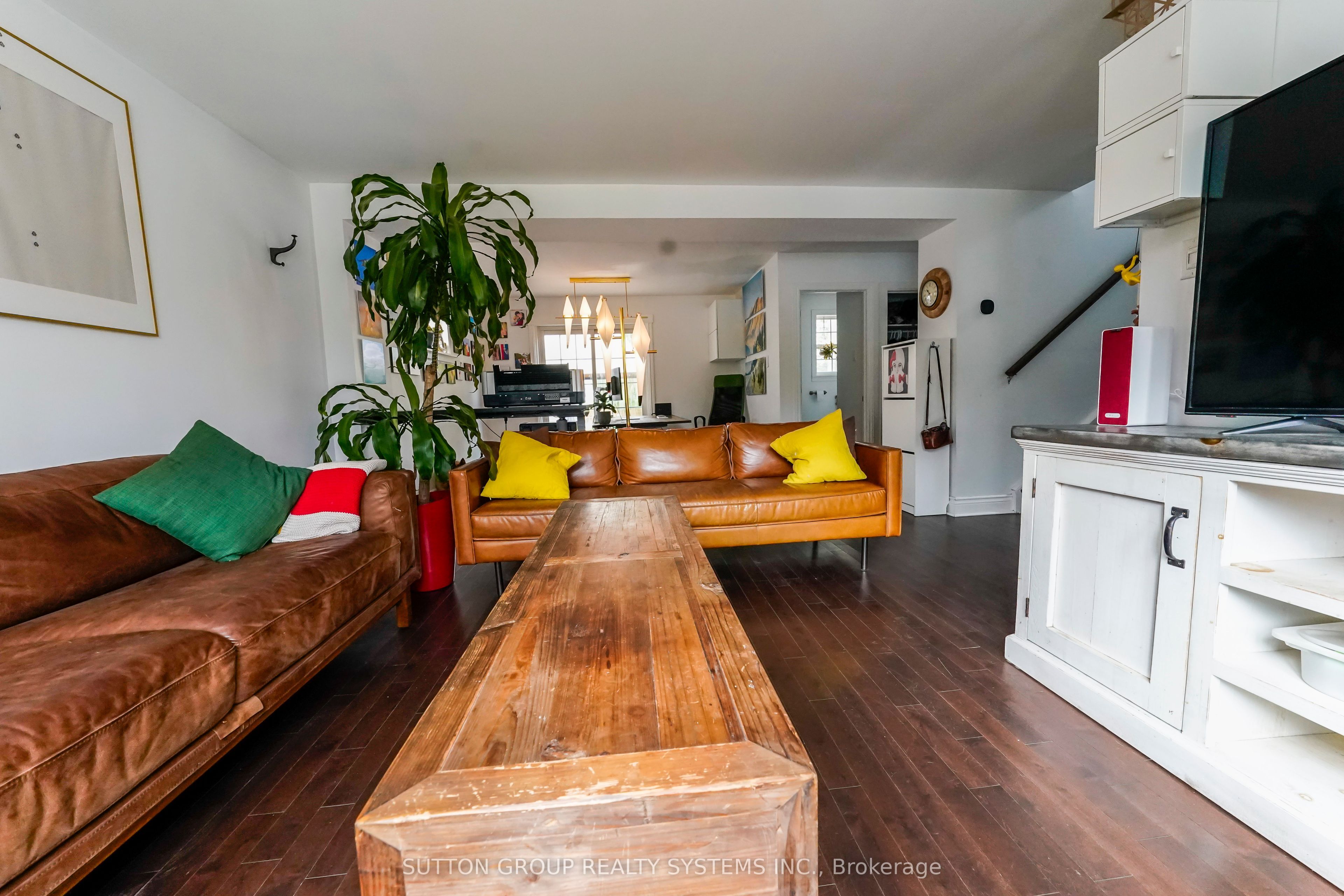 Unit Upper - 684 Birchmount Road, Scarborough 5