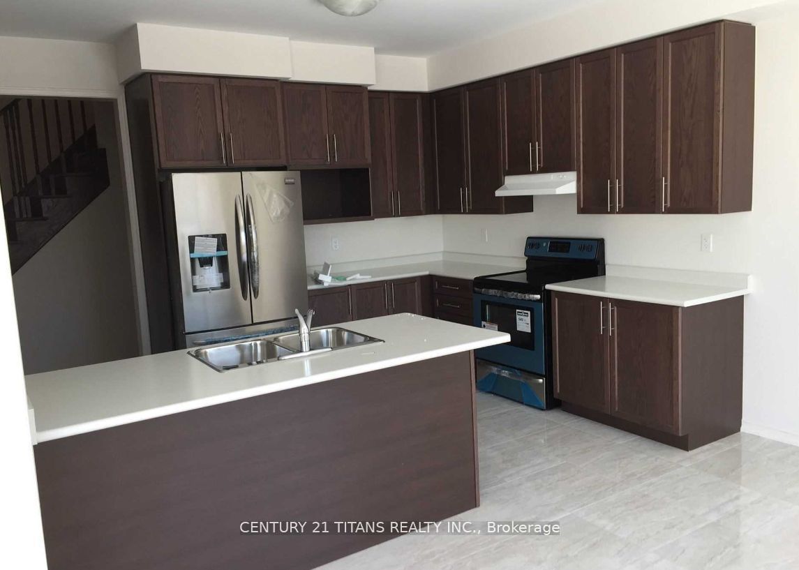 241 South Ocean Drive, Oshawa 3