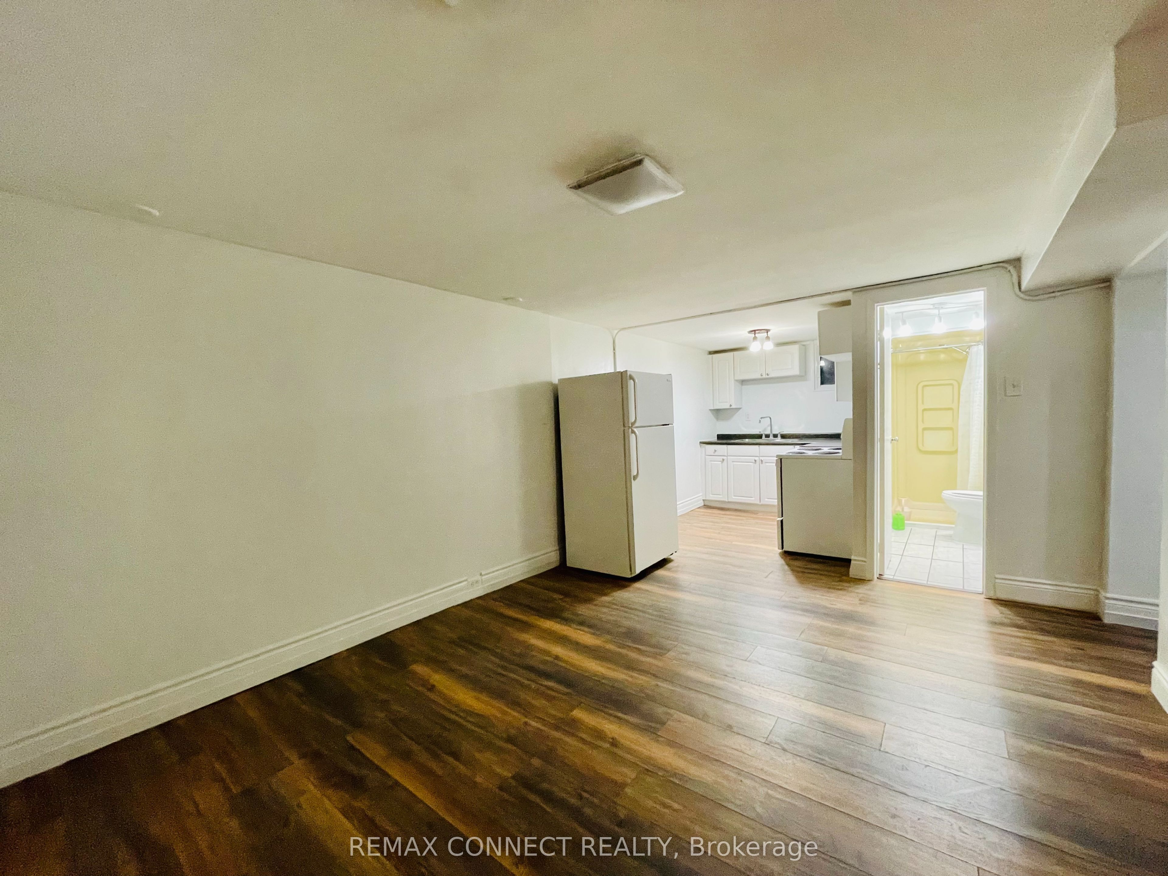 Unit Bsmt - 1039 Willowdale Avenue, Oshawa 3