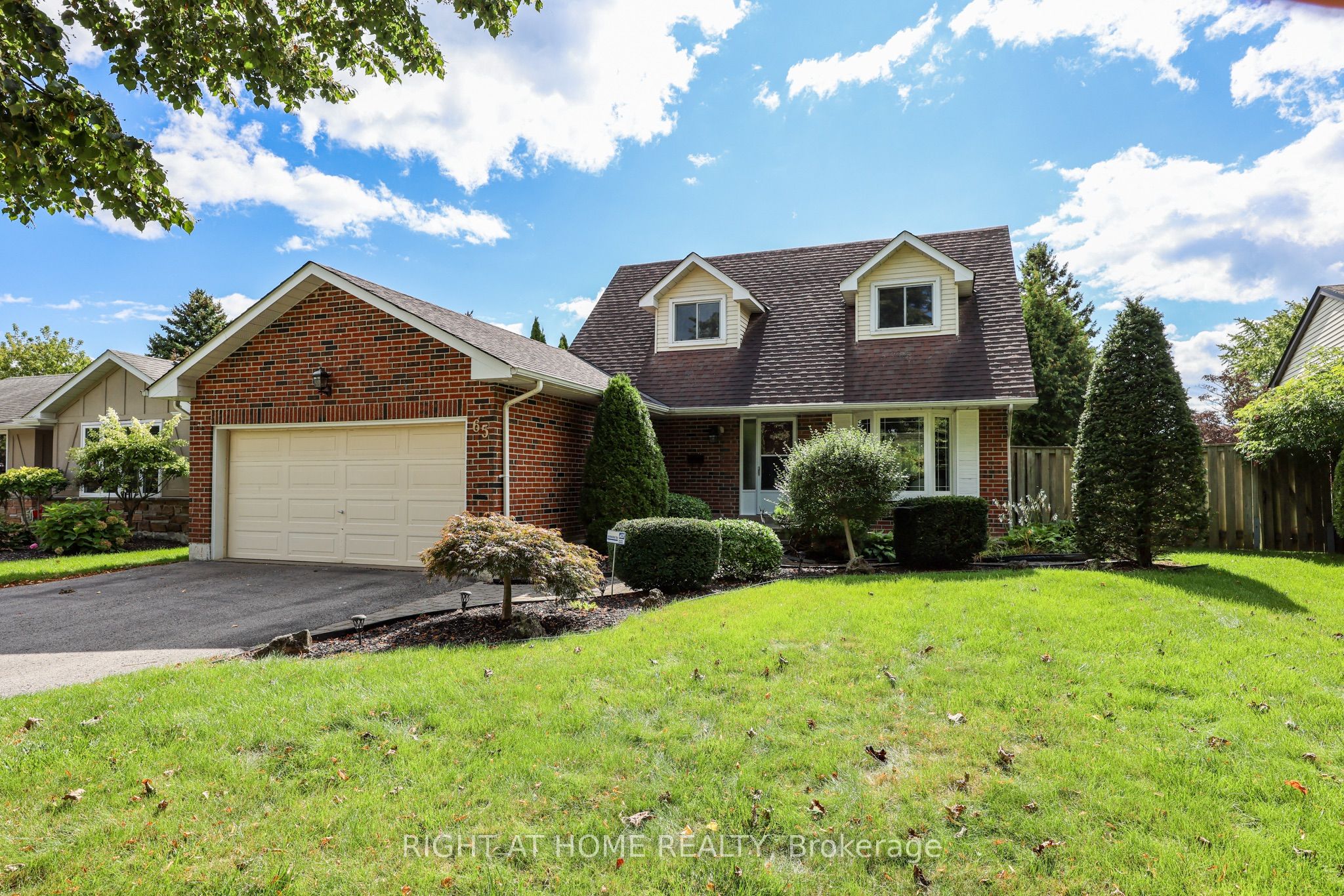 65 Anstead Crescent, Ajax 1