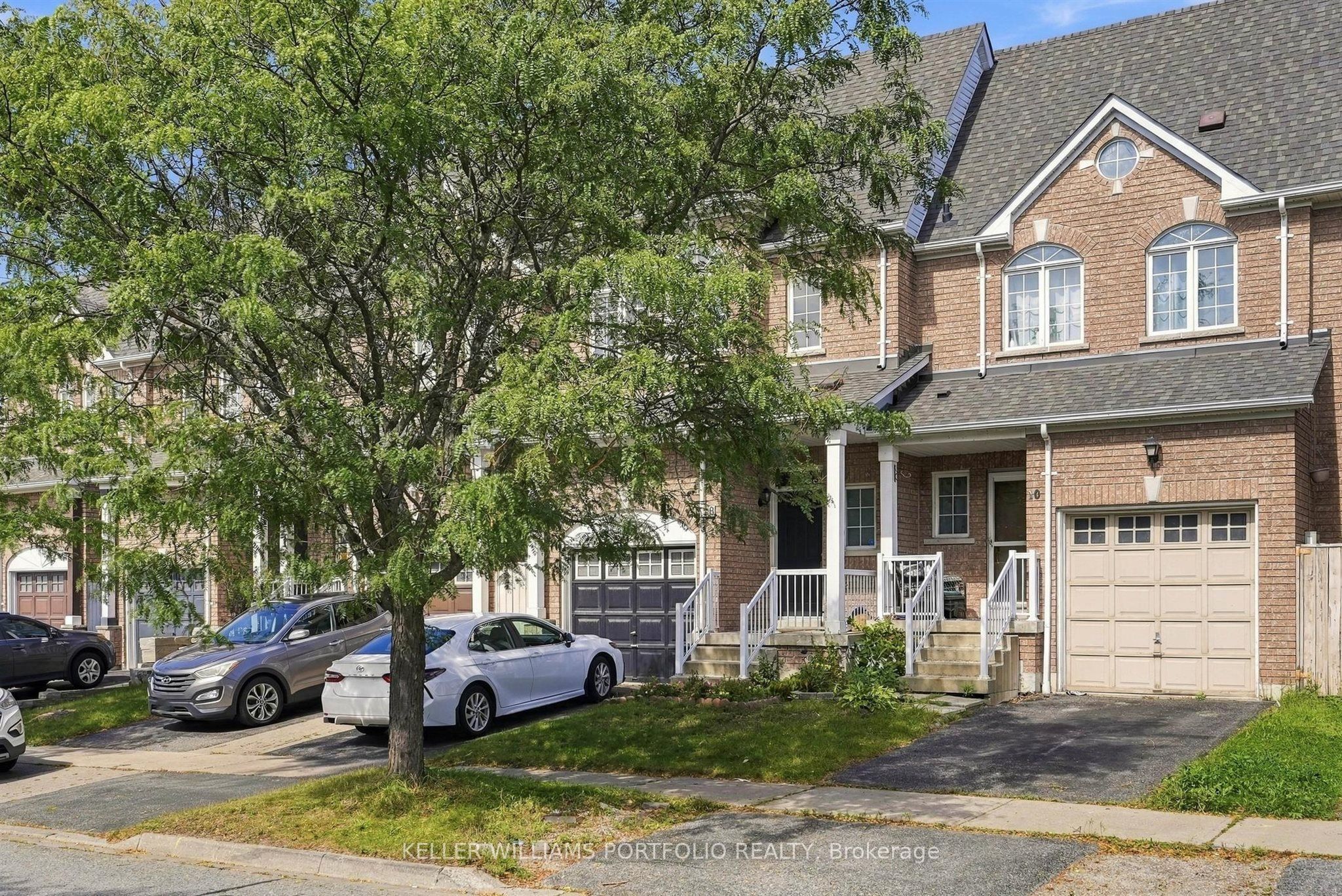 8 Gateway Court, Whitby 2