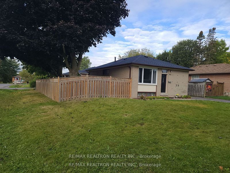 904 Donovan Crescent, Whitby 2