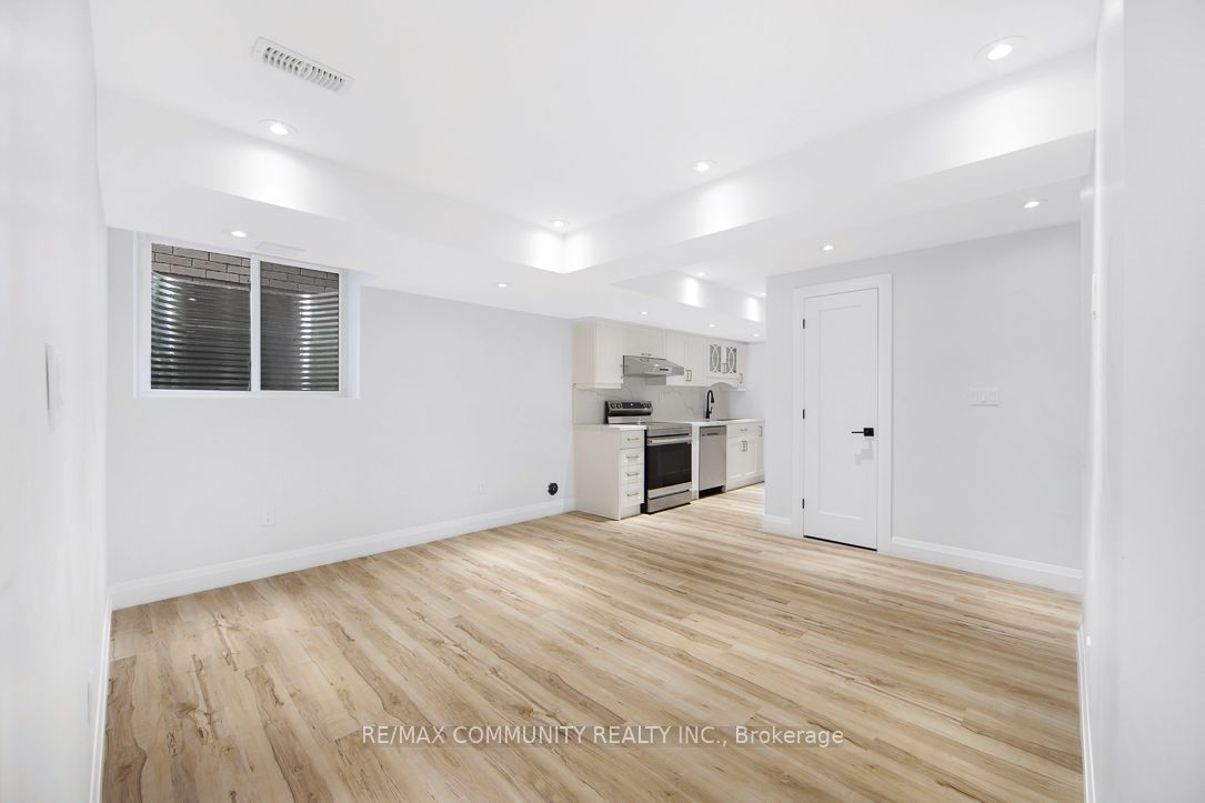 Unit Bsmt - 2447 Moonlight Crescent, Pickering 5