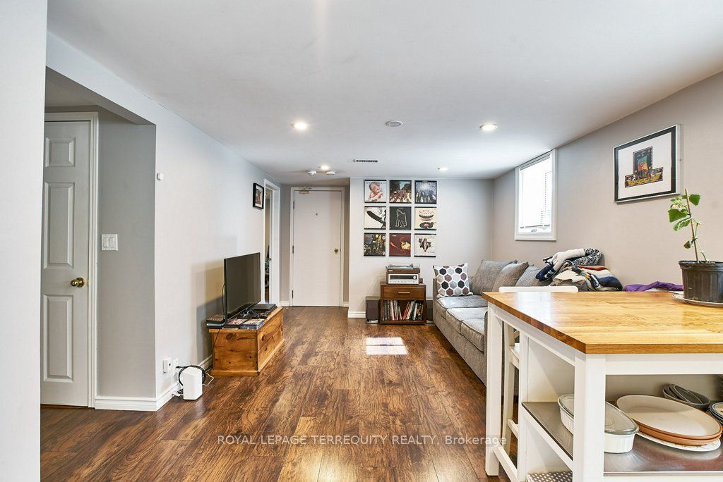 Unit Lower - 304 Palmerston Avenue, Whitby 3
