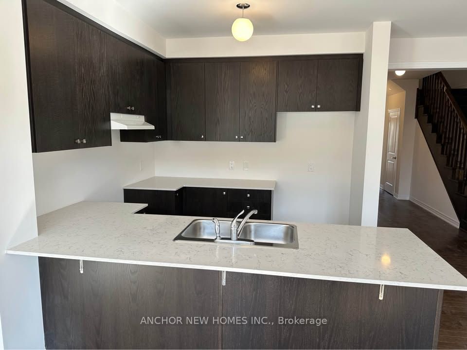 2021 Horace Duncan Crescent, Oshawa 5