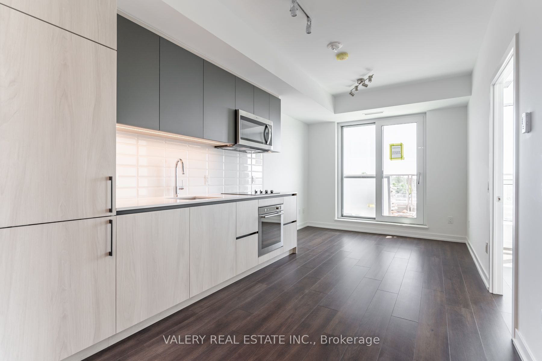 Unit 631 - 150 Logan Avenue, Toronto 4