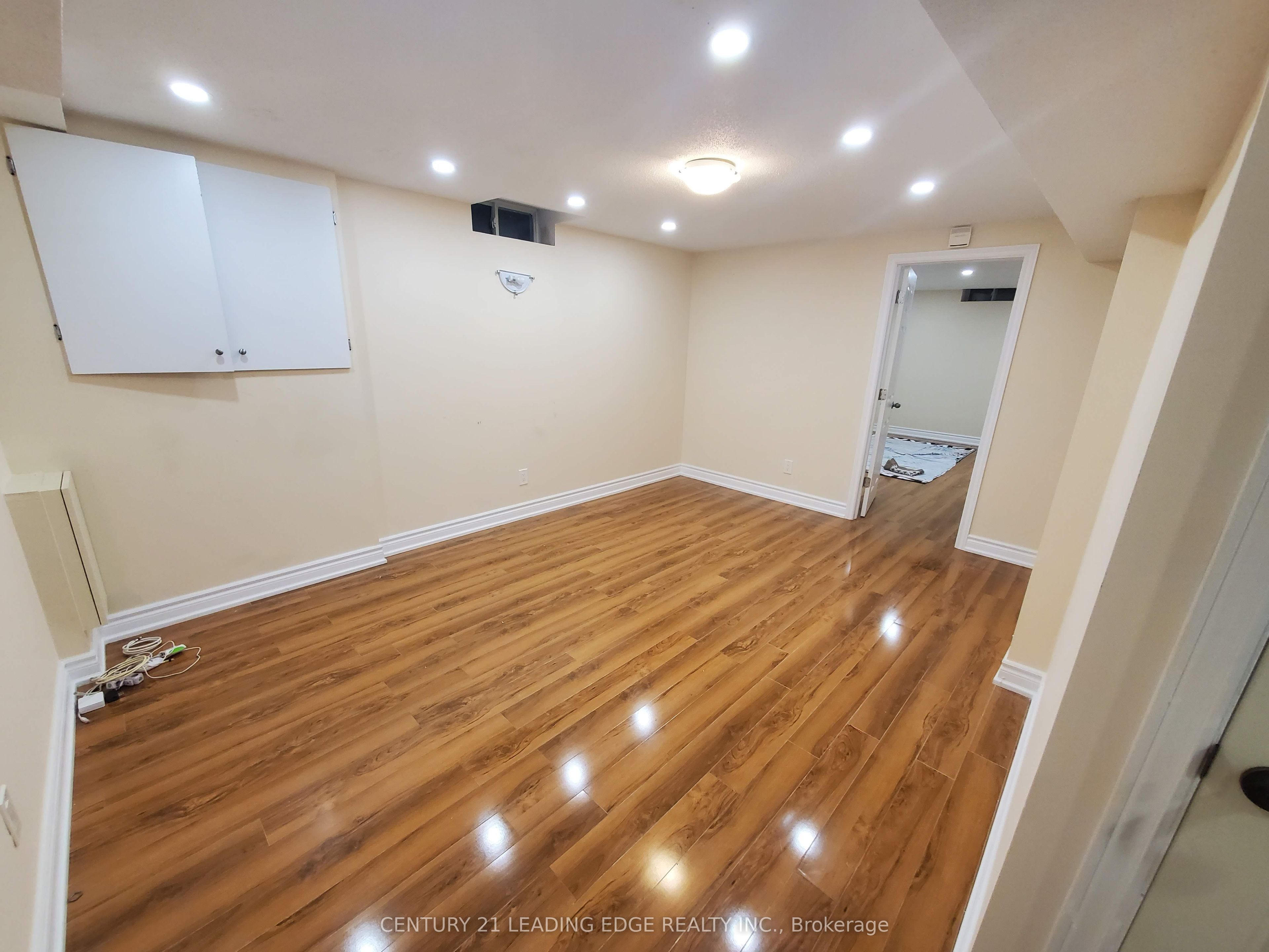 Unit Lower - 504 Lightfoot Place, Pickering 5