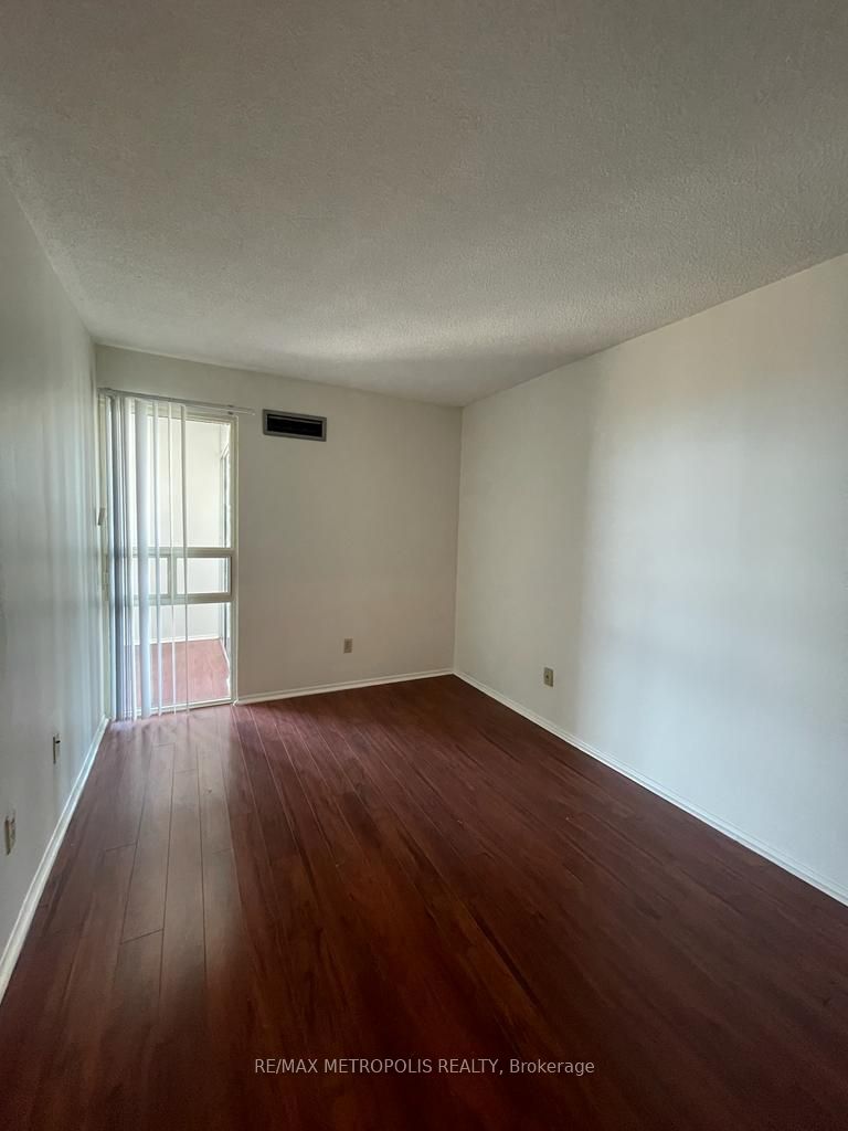 Unit 1412 - 2460 Eglinton Avenue E, Scarborough 4