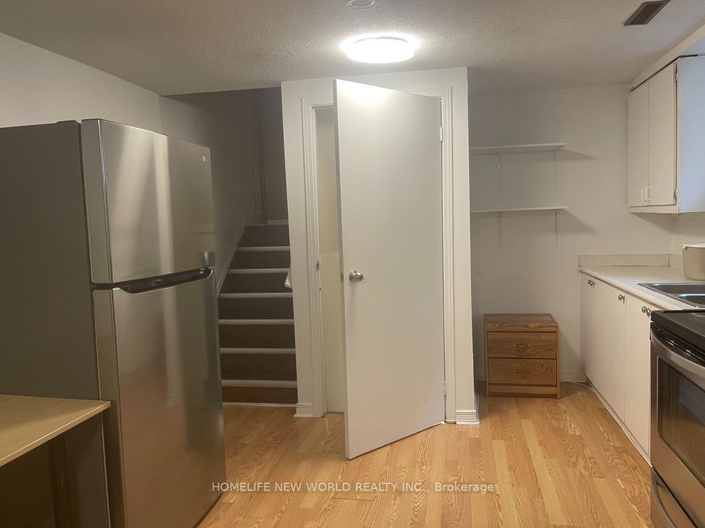 Unit bsmt - 53 Terryhill Crescent, Scarborough 3