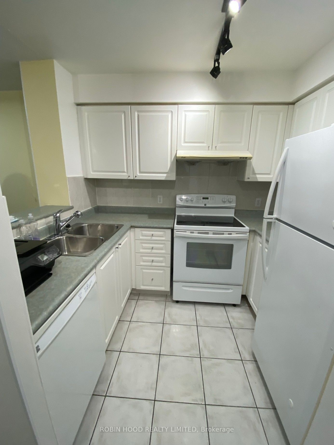 Unit 1805 - 11 Lee Centre Drive, Scarborough 5