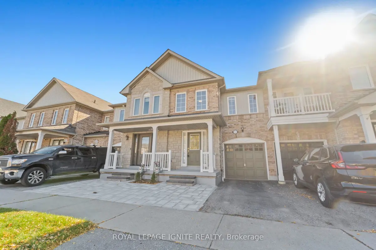 1523 Avonmore Square, Pickering, Ontario For Sale | HouseSigma