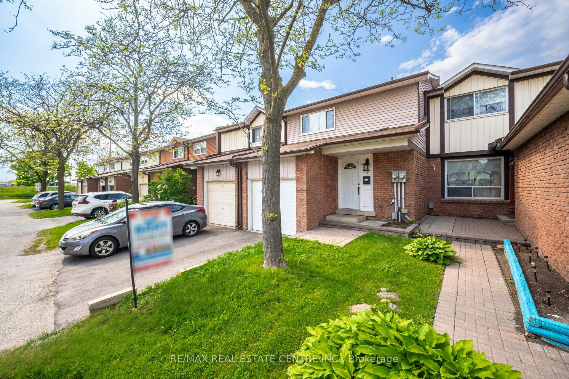 18 540 Dorchester Dr, Oshawa, Ontario L1J6M5 Sold History HouseSigma