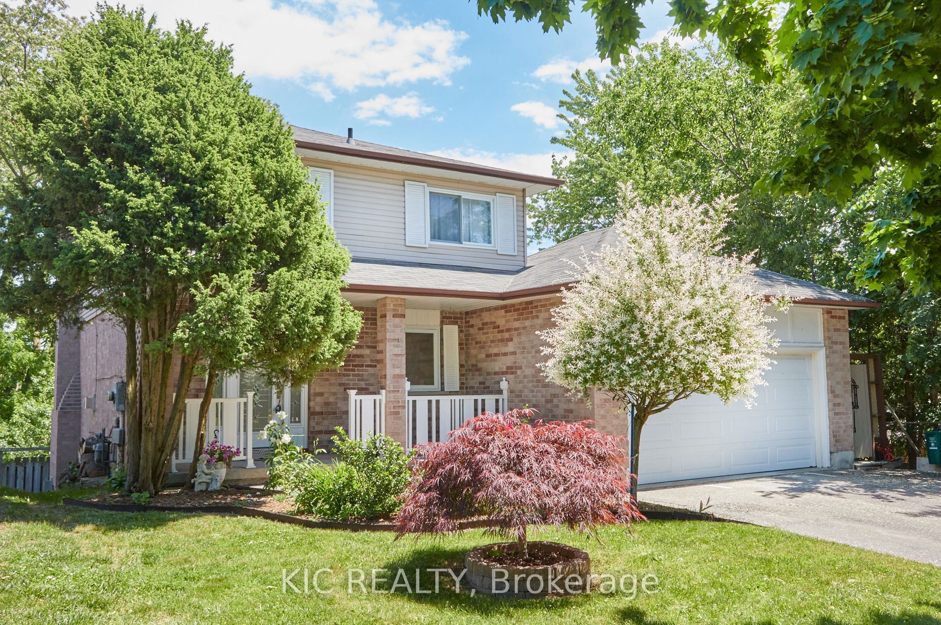 411 Aztec Dr, Oshawa, Ontario L1J7T5 For Sale HouseSigma