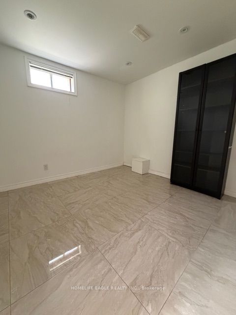 Unit Basement - 366 Waratah Avenue, Newmarket 5
