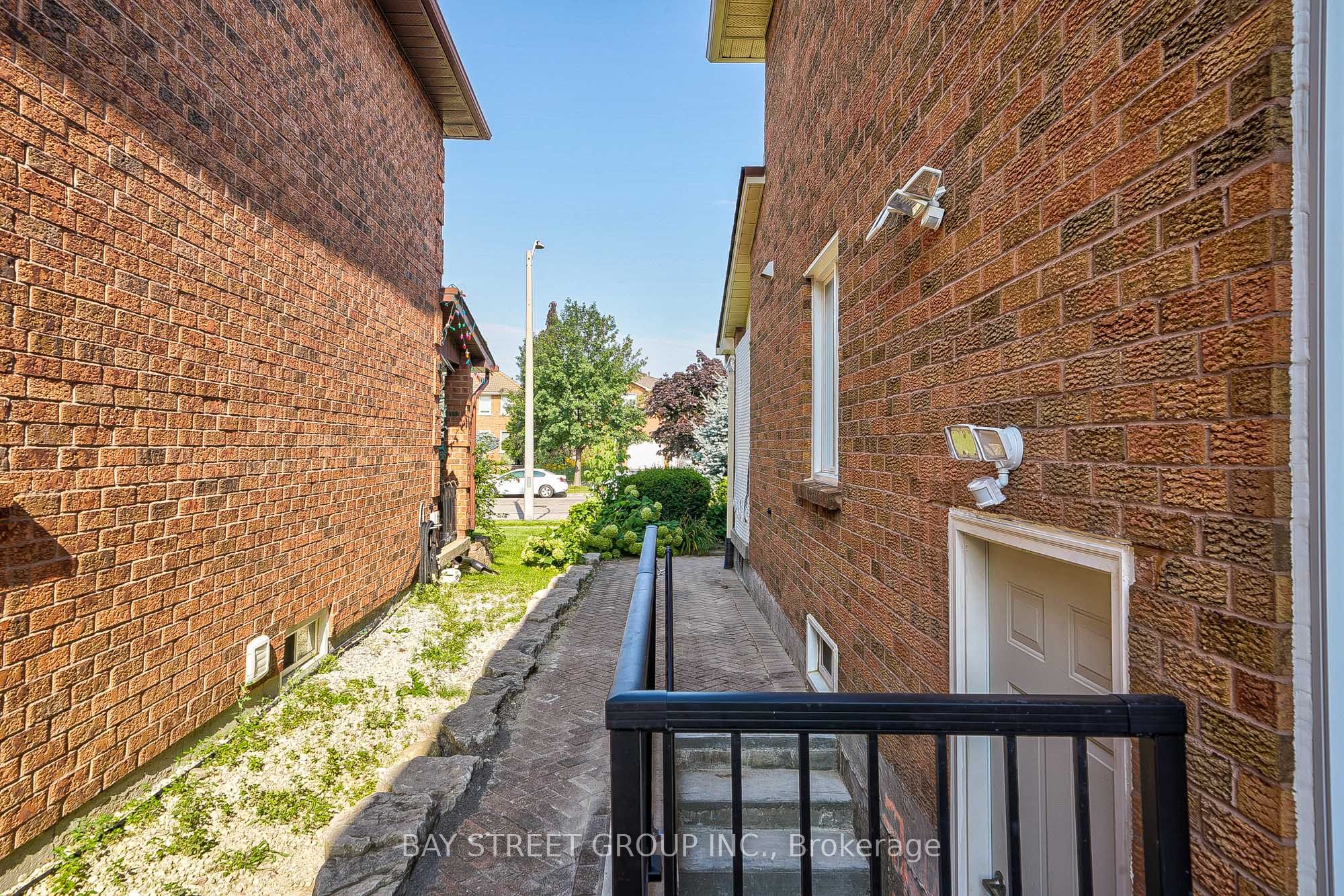 Unit Room A - 169 Killian Road, Vaughan 4