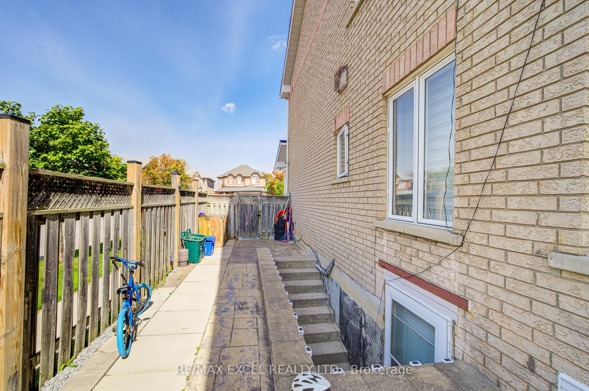 Unit BASEMENT - 13 Hepburn Street, Markham 3