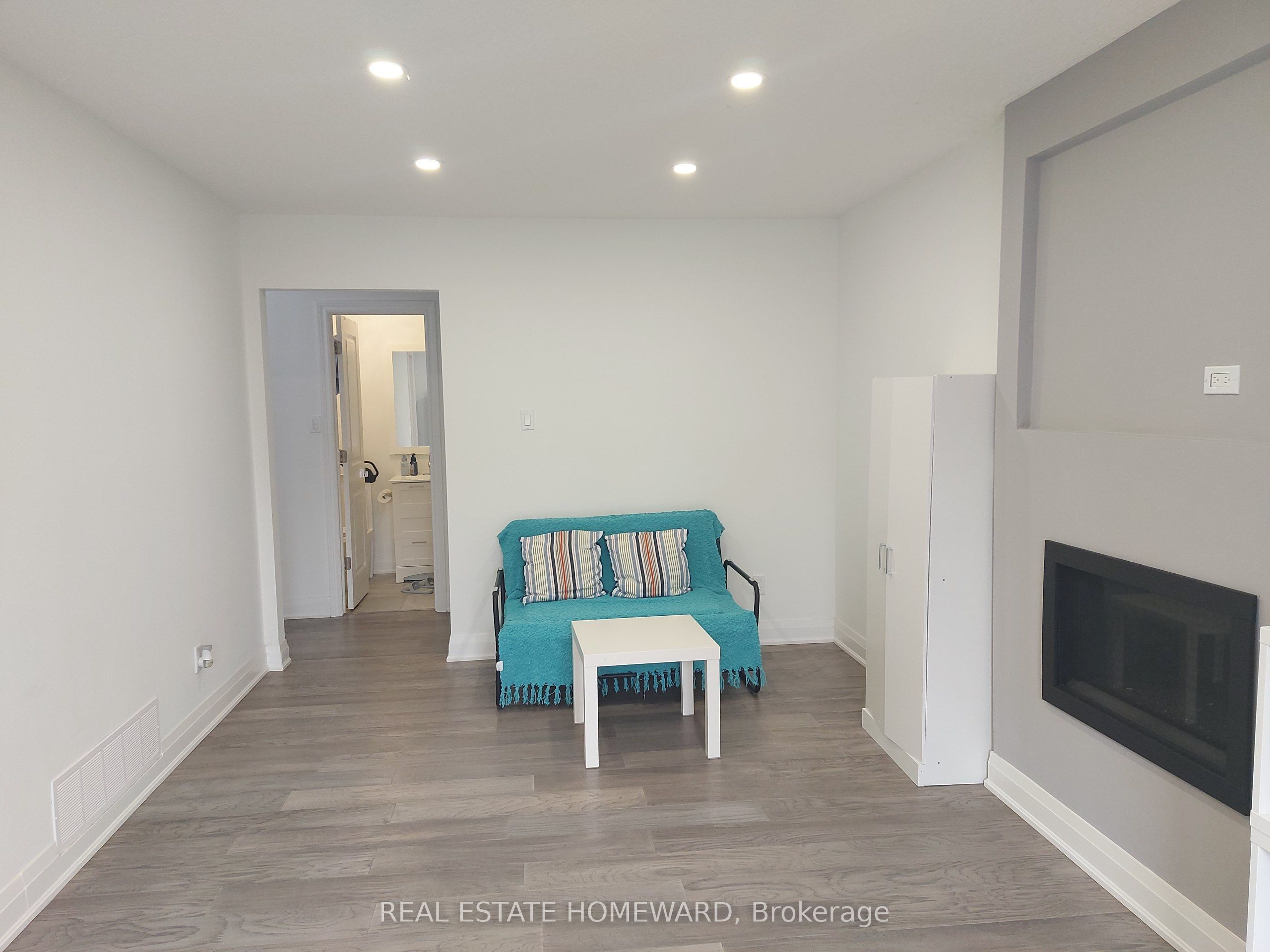 Unit Main2nd - 413 Carrville Road, Richmond Hill 5