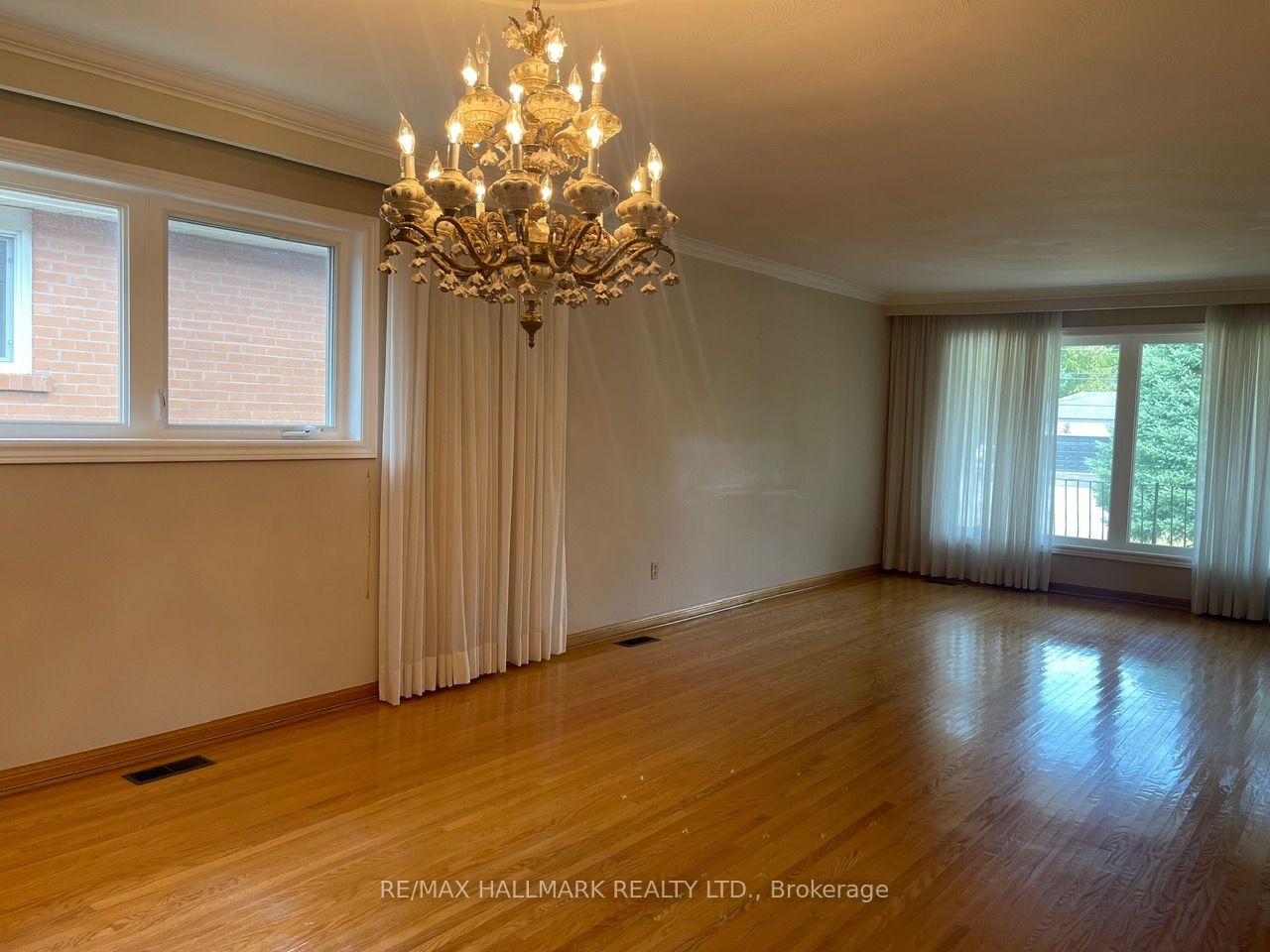Unit MAIN FLOOR - 227 Elgin Mills Road W, Richmond Hill 4