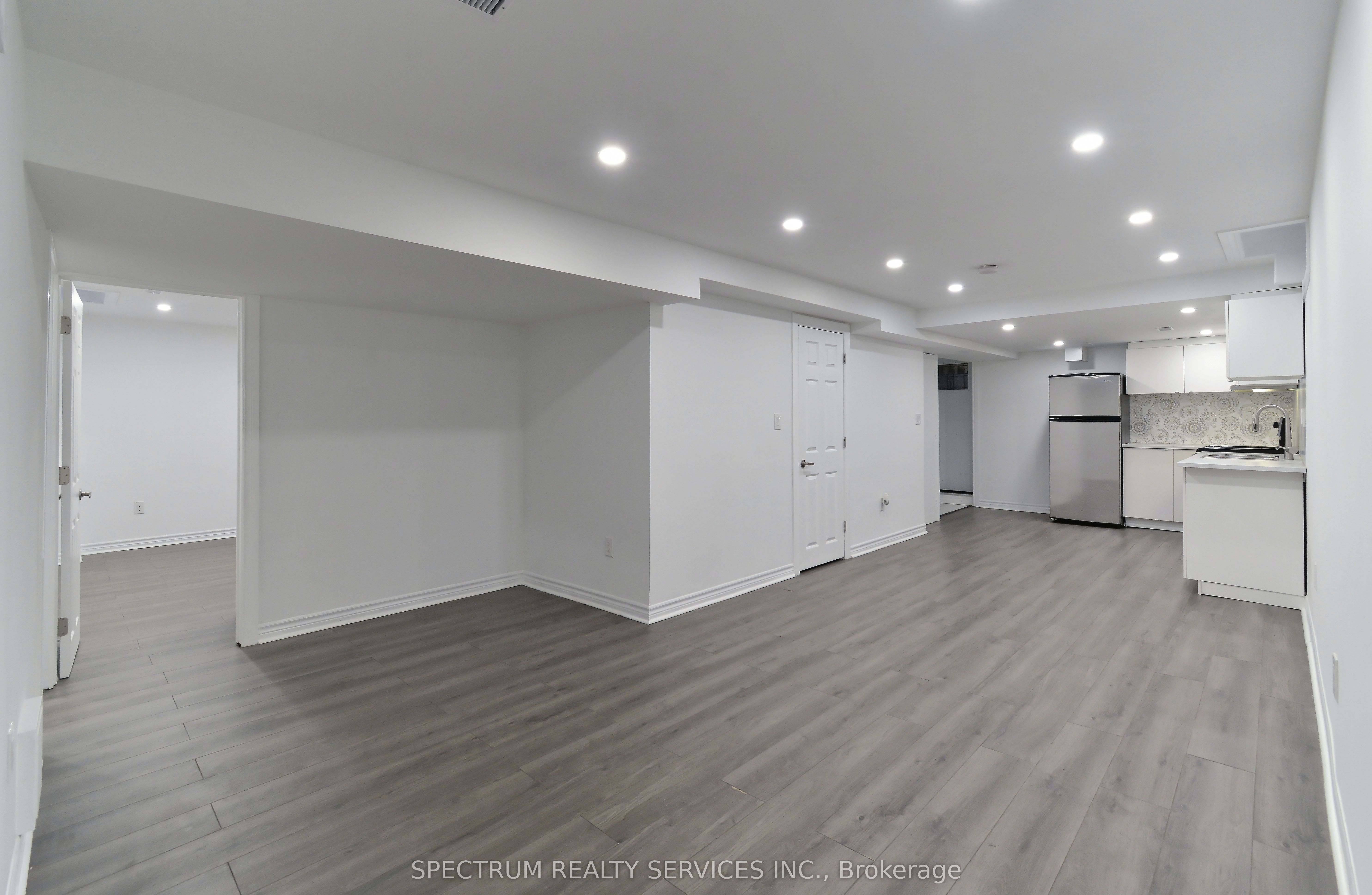 Unit Bsmt - 22 Lanterna Crescent, Vaughan 4