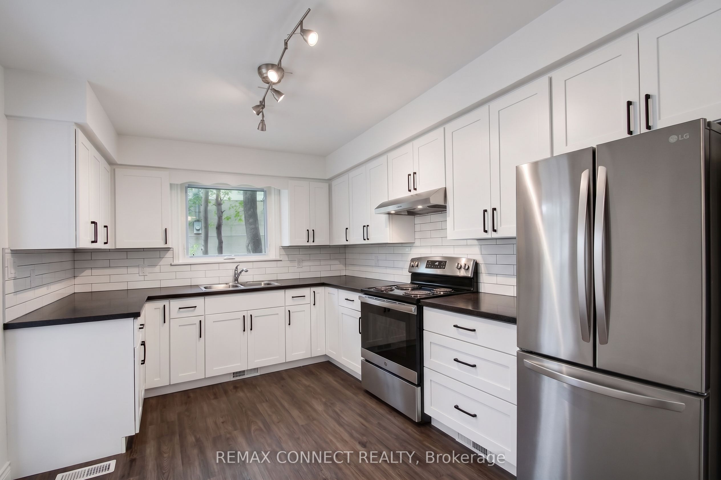 Unit Main - 12 Longbridge Road, Vaughan 2