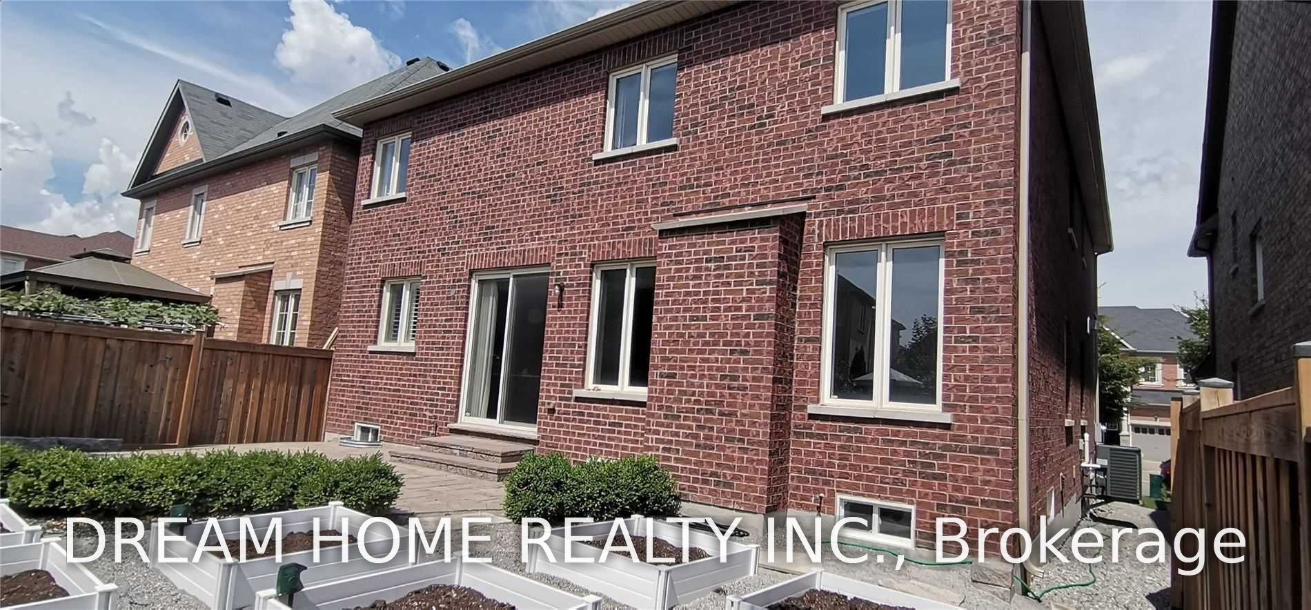 53 Hermitage Boulevard, Markham 2