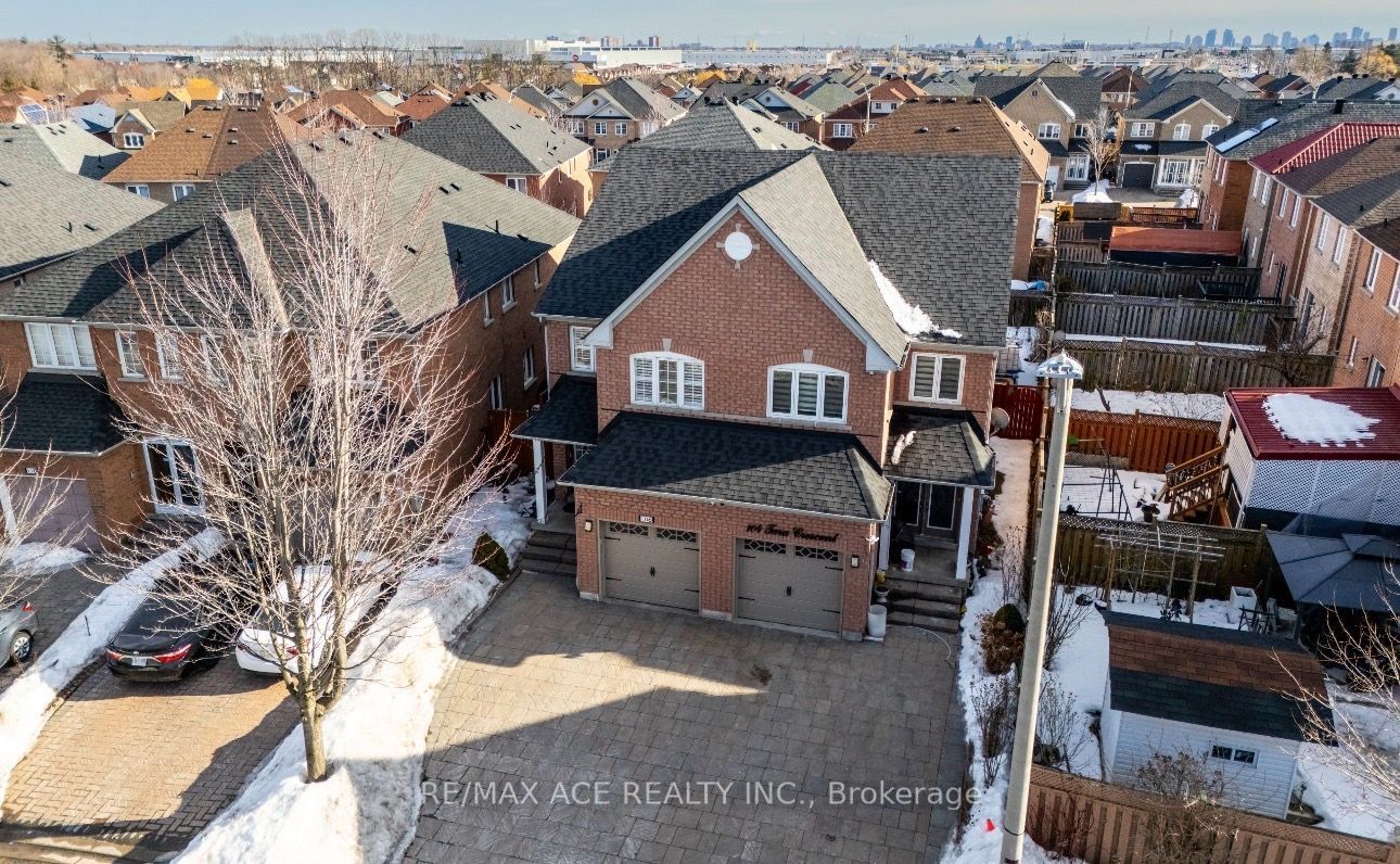 Unit Bsmt - 106 Tara Crescent, Markham 2