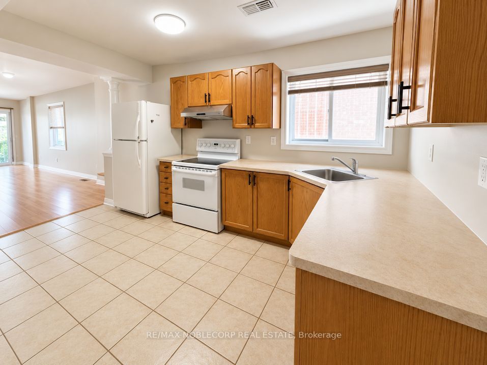 67 Macbride Crescent, Vaughan 4